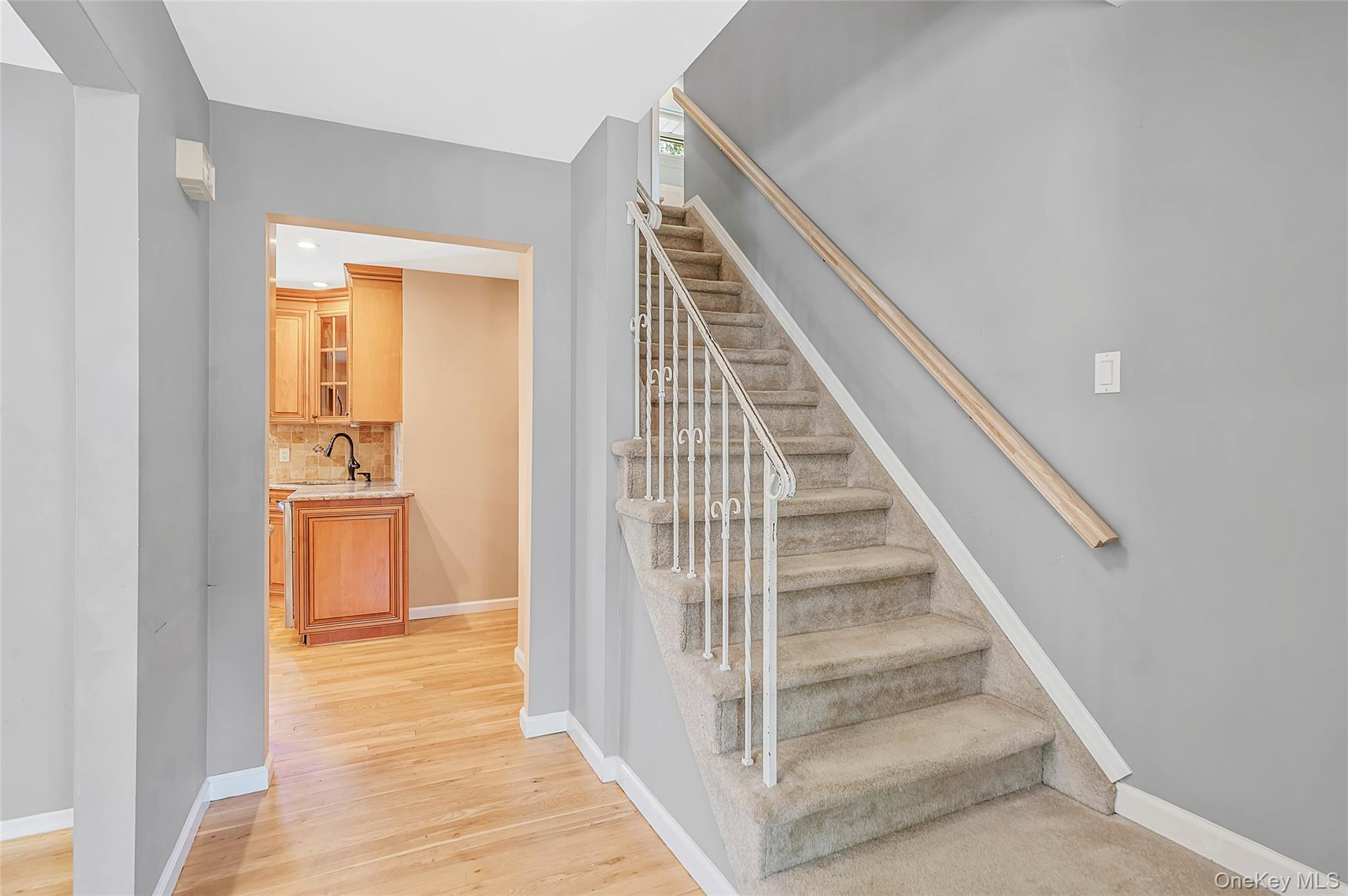 10 Foothill Lane Property Photo 3
