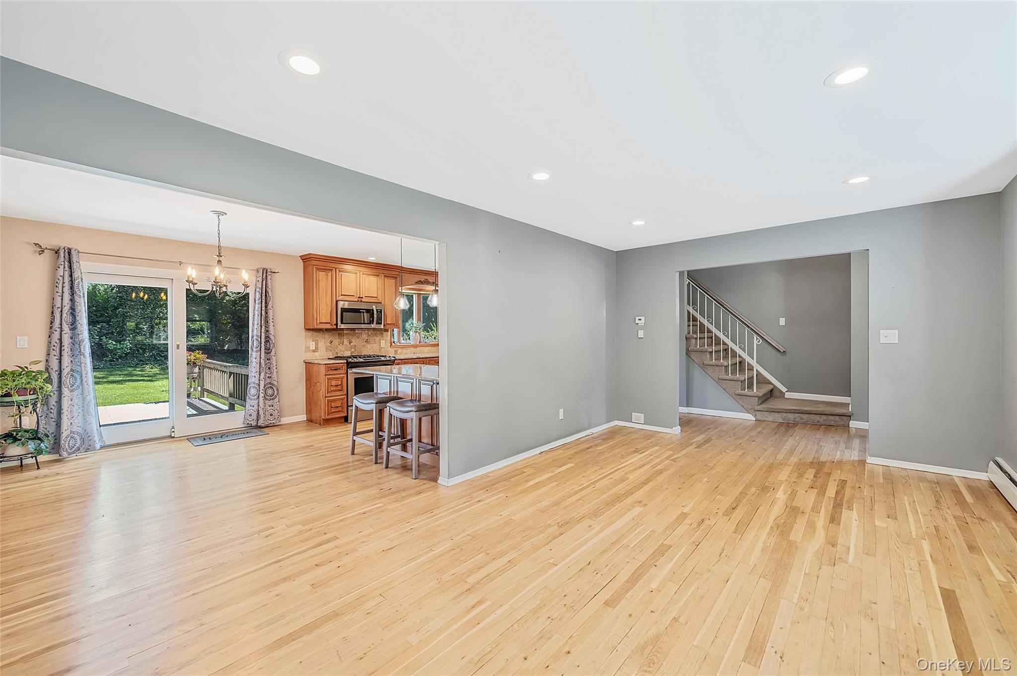 10 Foothill Lane Property Photo 6