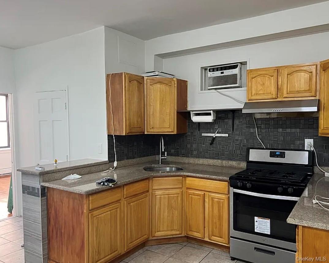 10713 Northern Boulevard 2 Property Photo 8