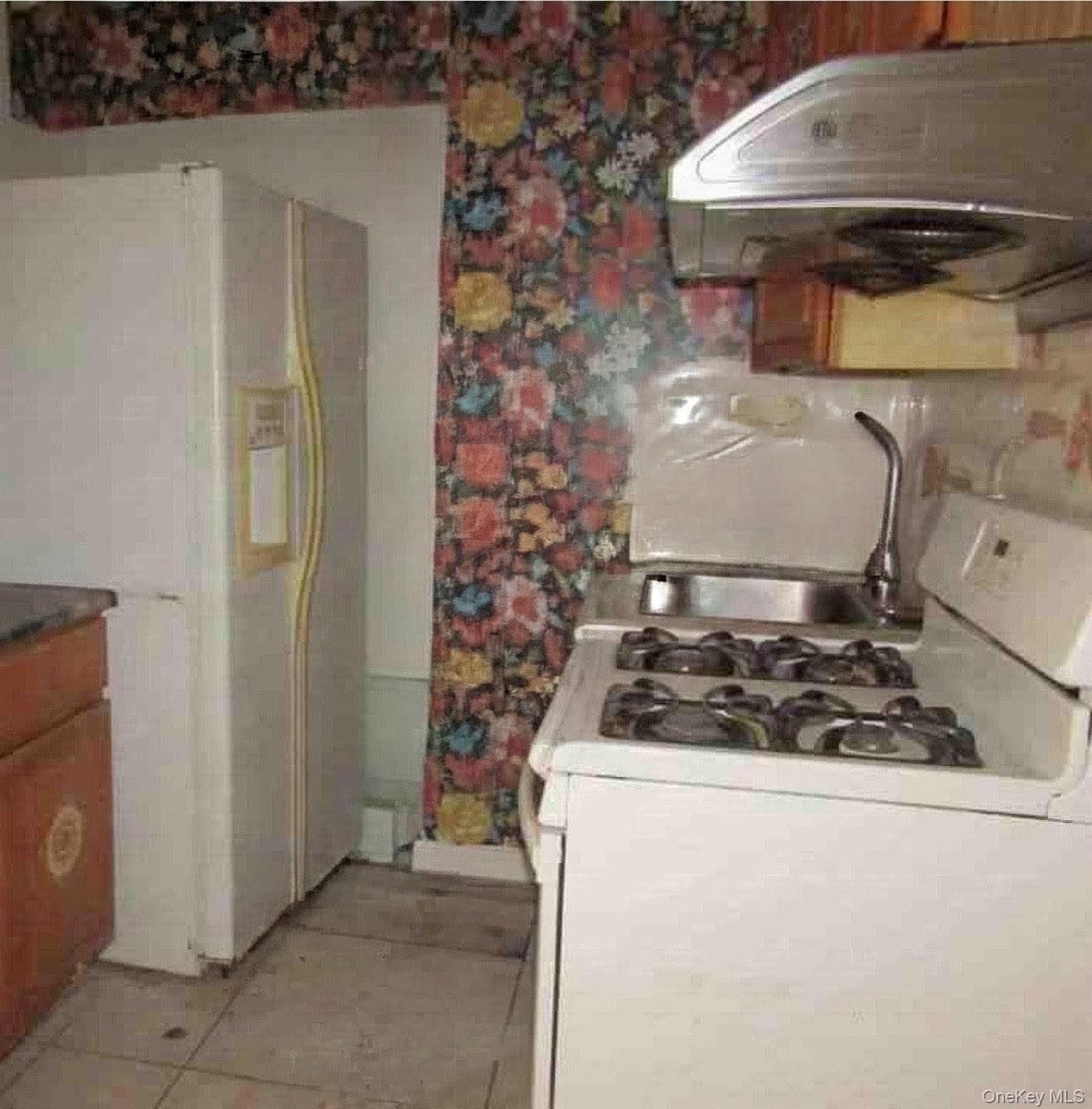 3117 68th Street 2 Property Photo 5
