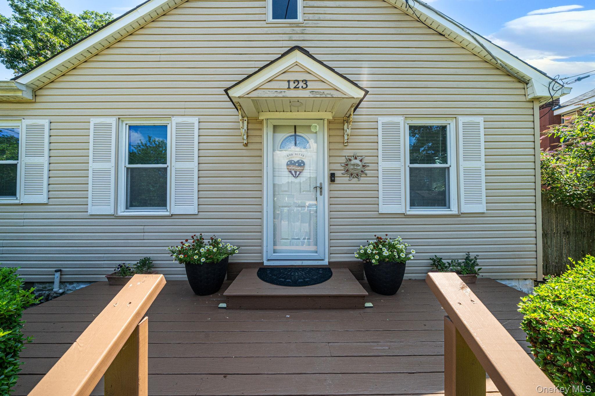 123 Clinton Avenue Property Photo 4