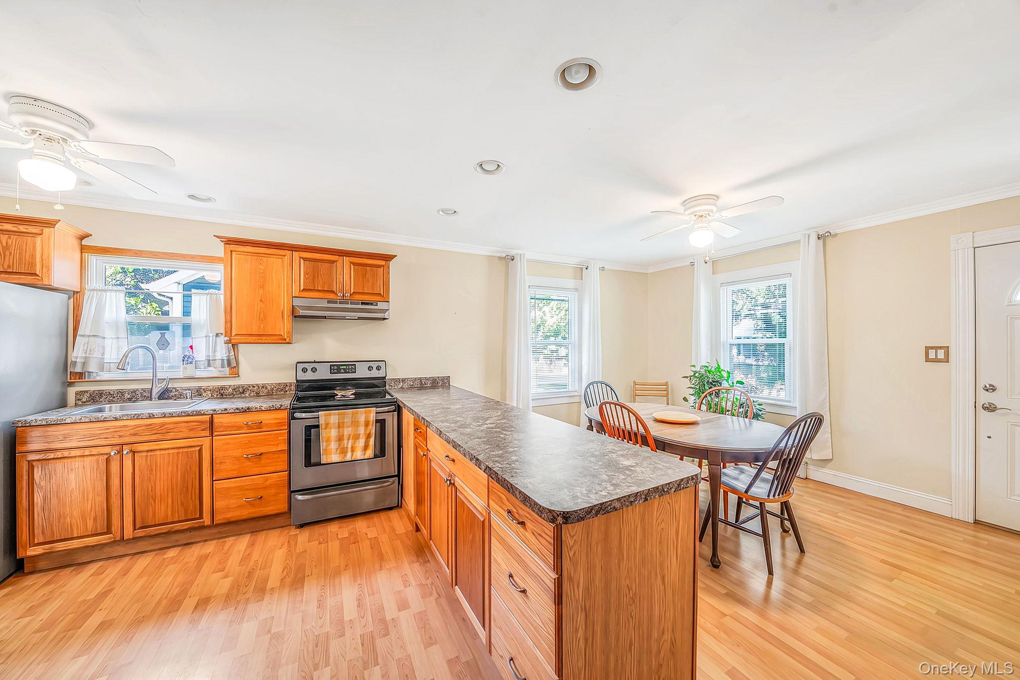123 Clinton Avenue Property Photo 11