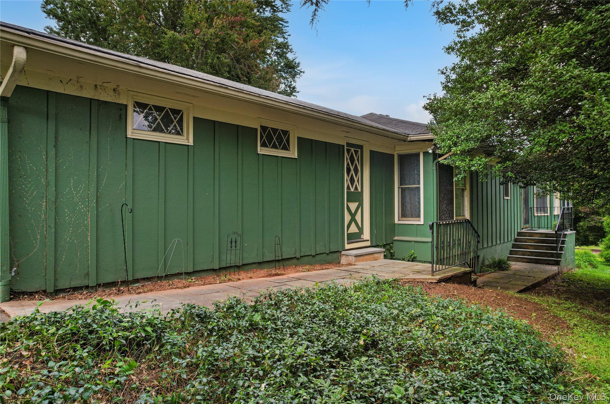 143 S Harrison Avenue Property Photo 3