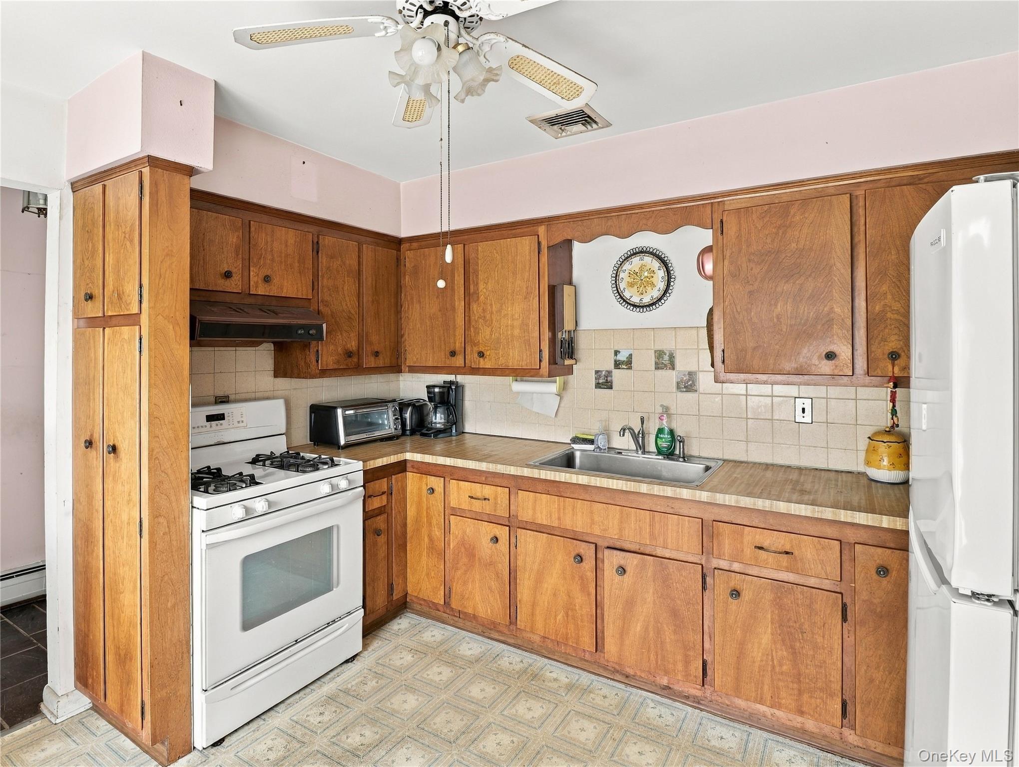 143 S Harrison Avenue Property Photo 16