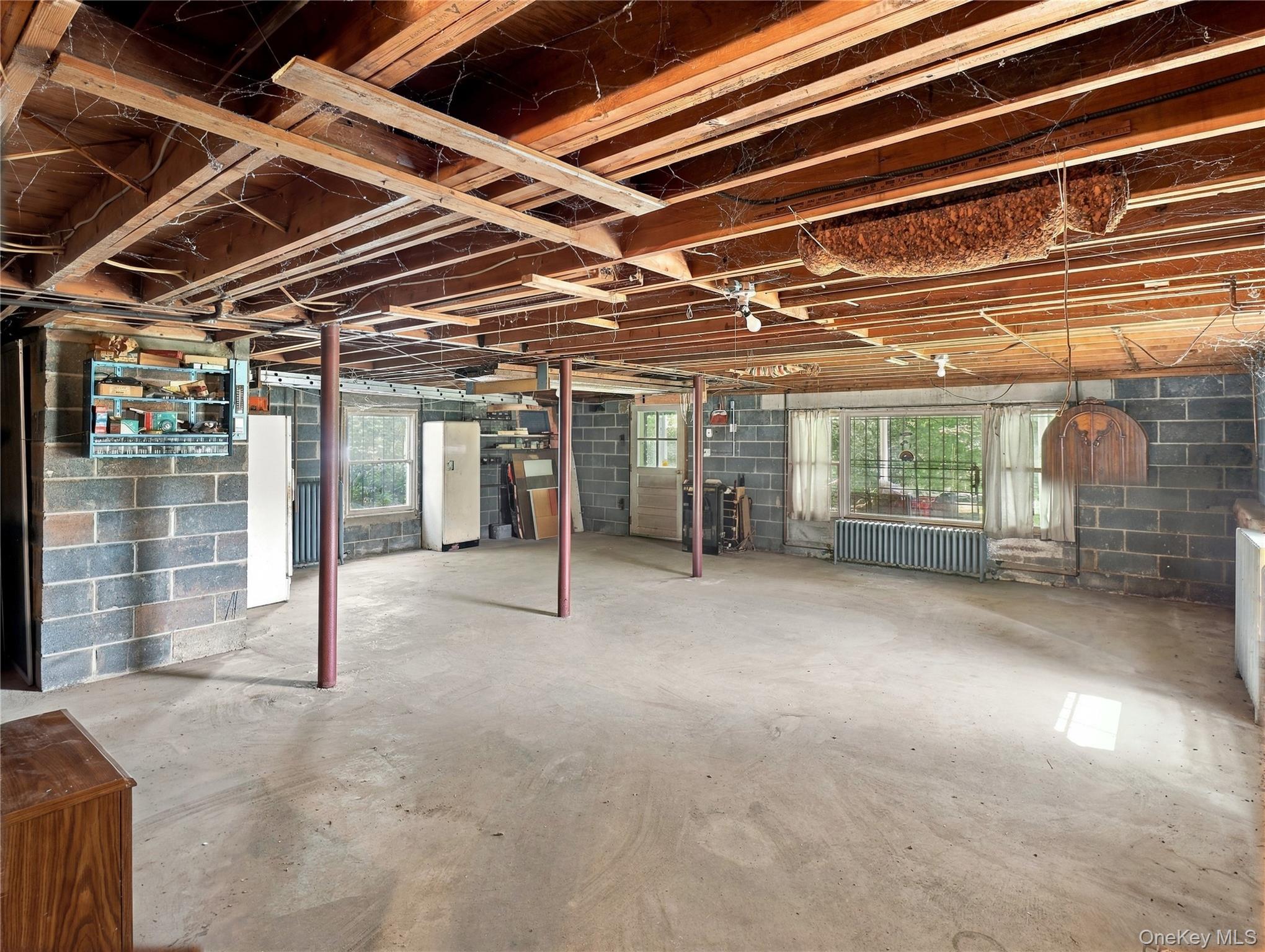 143 S Harrison Avenue Property Photo 27