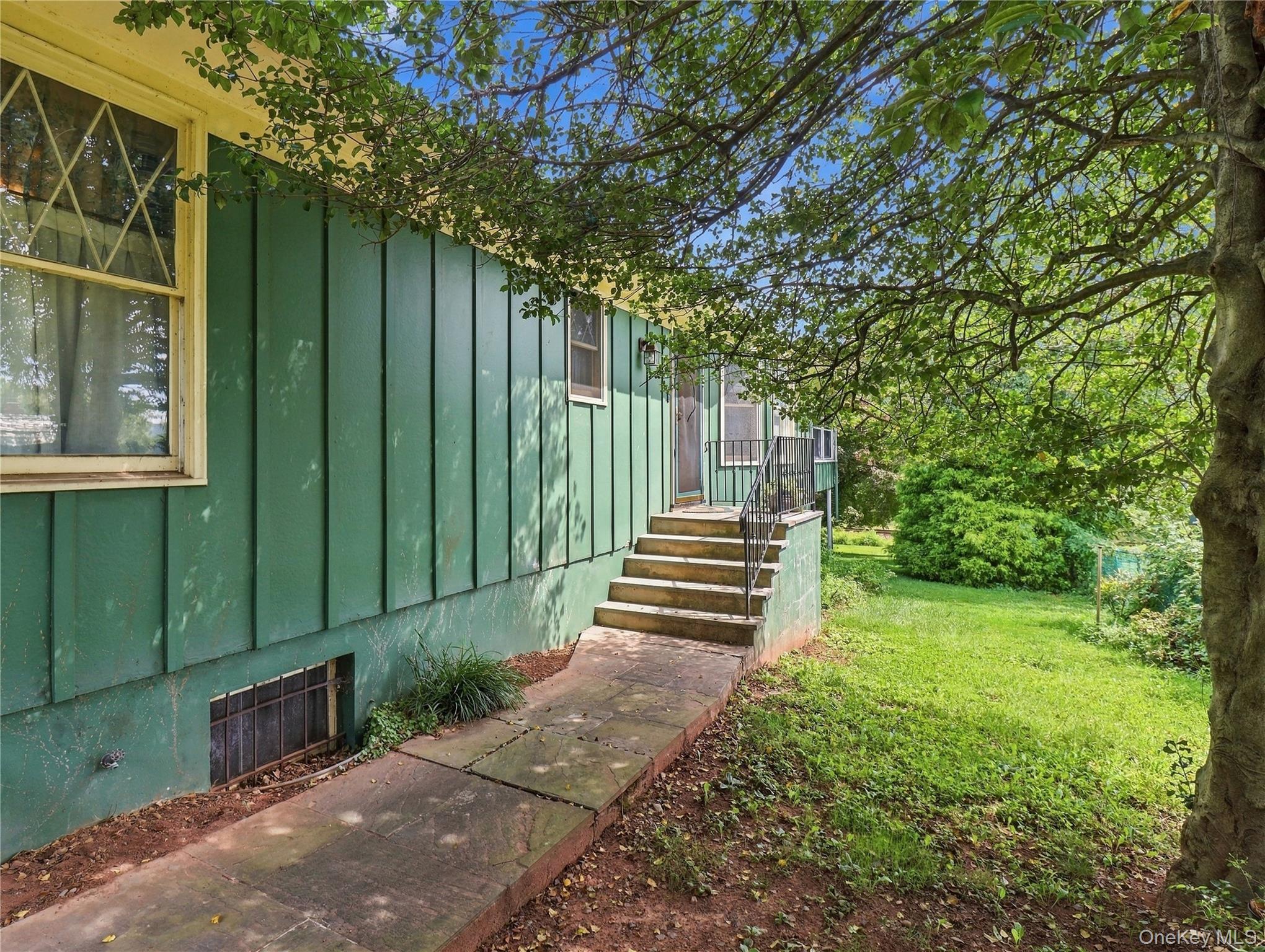 143 S Harrison Avenue Property Photo 32