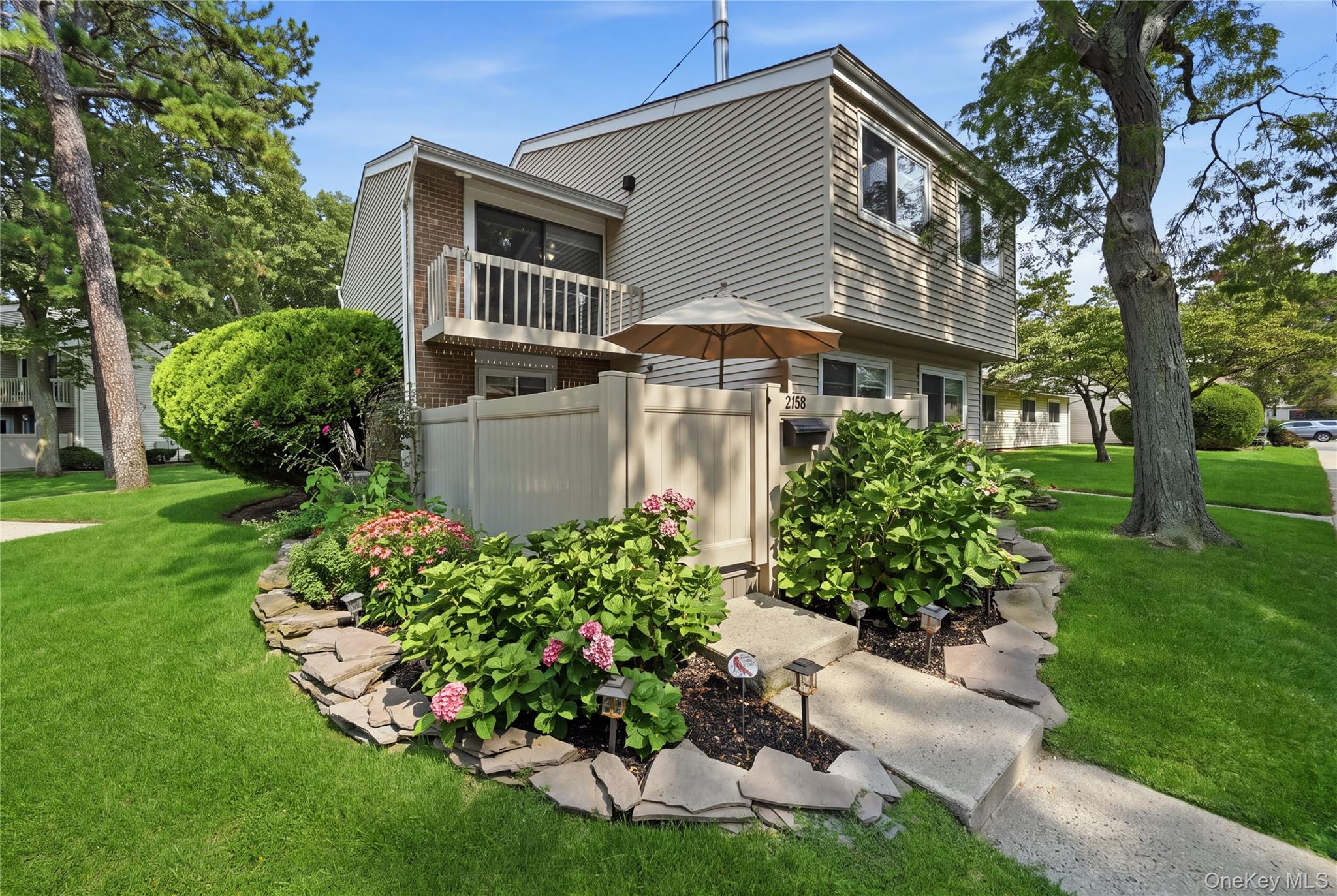 215 Springmeadow Drive B Property Photo 1