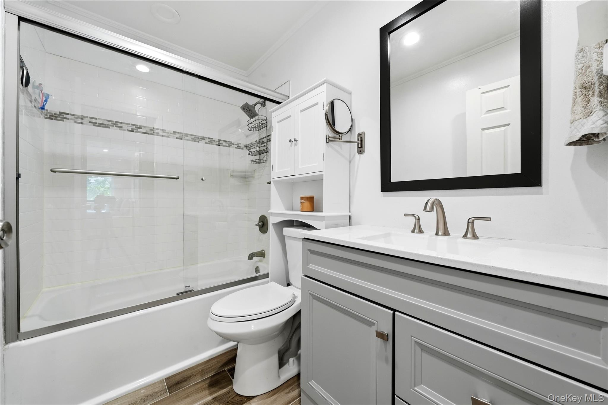 215 Springmeadow Drive B Property Photo 19