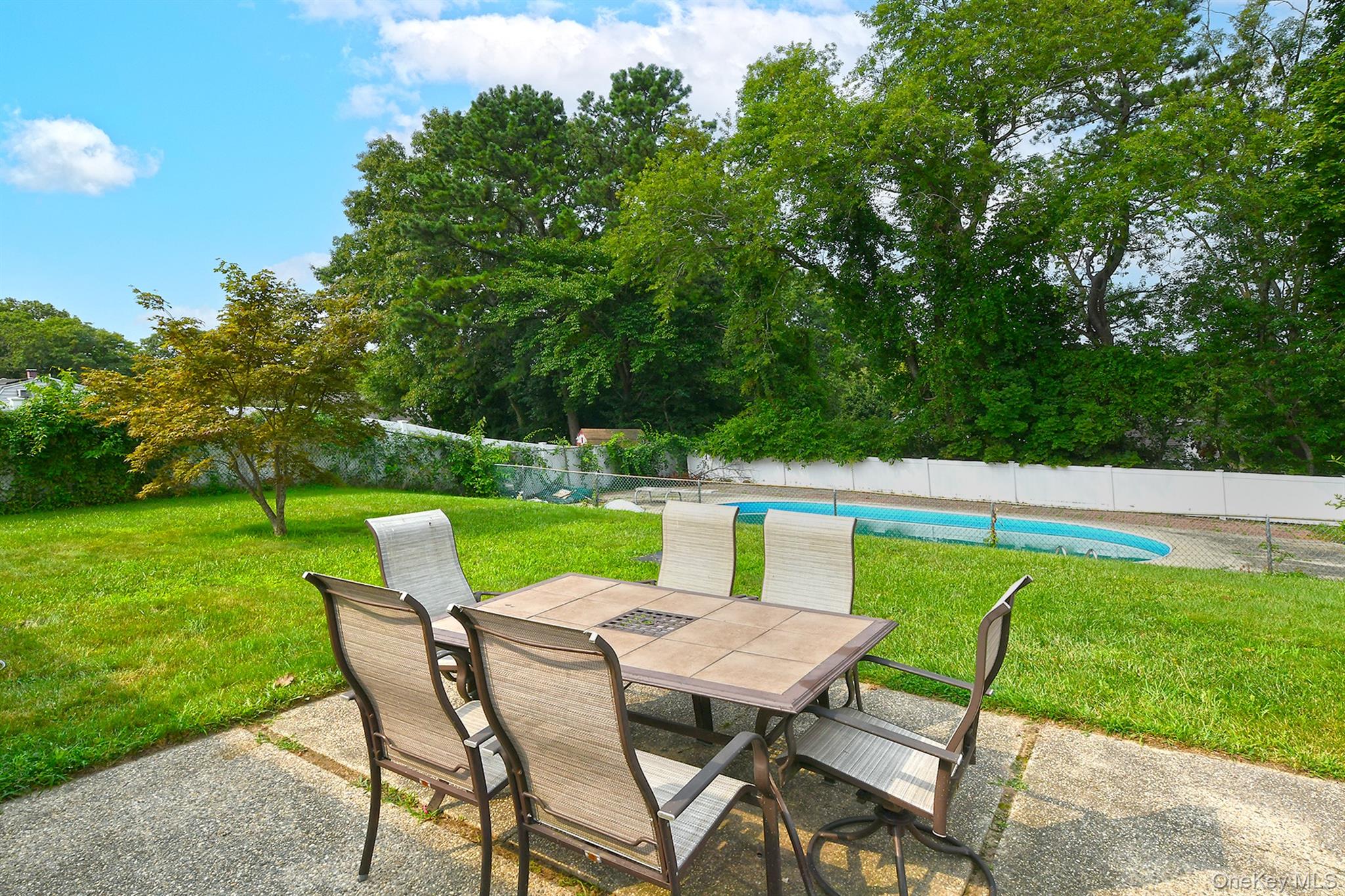 88 Matsunaye Drive Property Photo 16