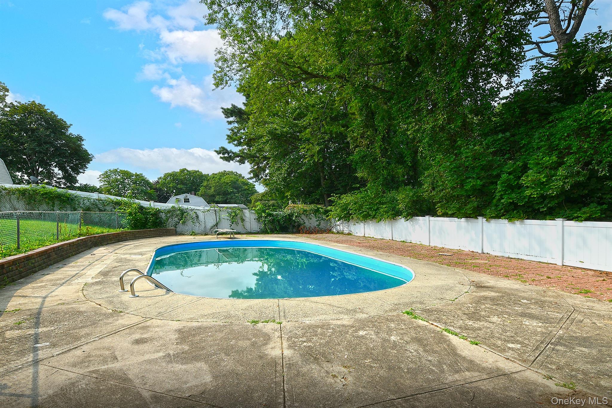 88 Matsunaye Drive Property Photo 17
