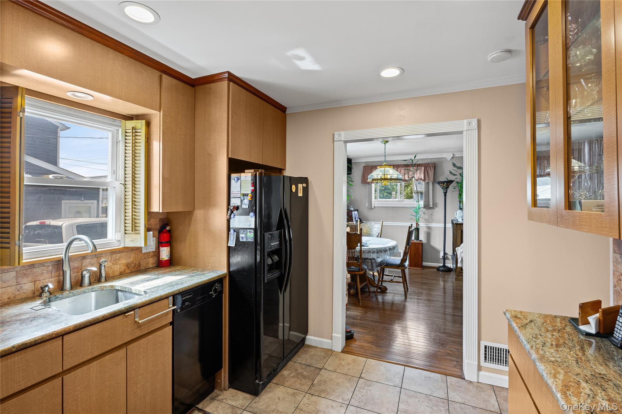 212 15th Street Property Photo 8