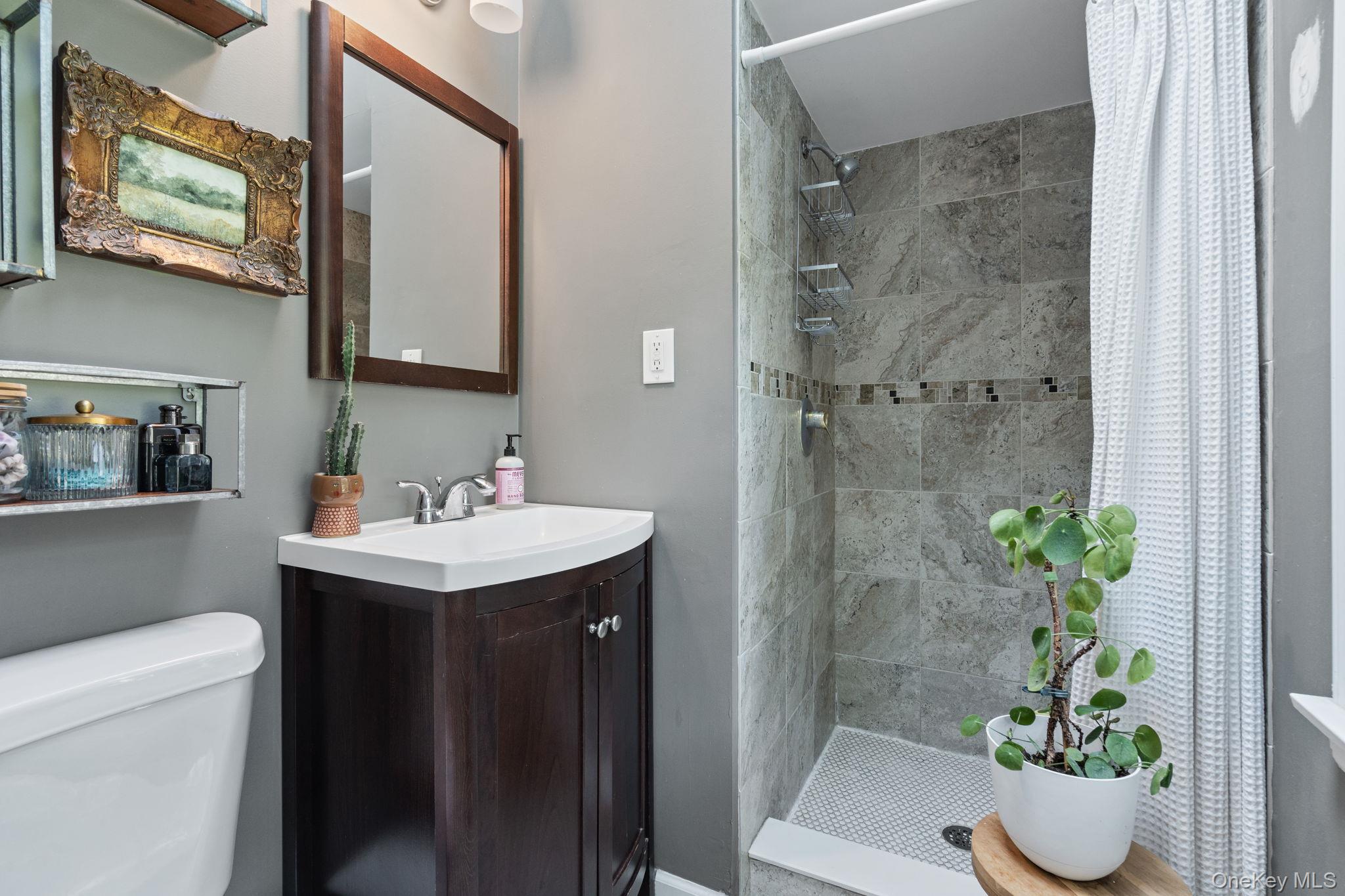 36 Leonard Street Property Photo 29