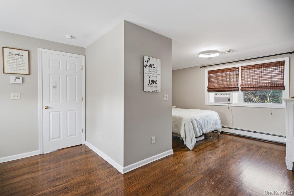 344 N Ontario Avenue Property Photo 21