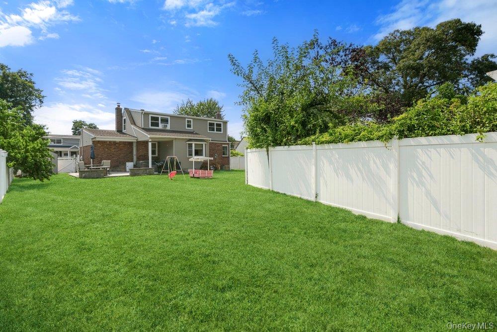 344 N Ontario Avenue Property Photo 25