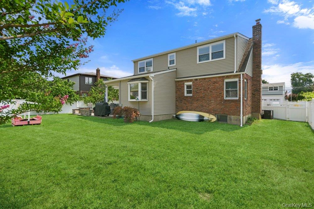 344 N Ontario Avenue Property Photo 27