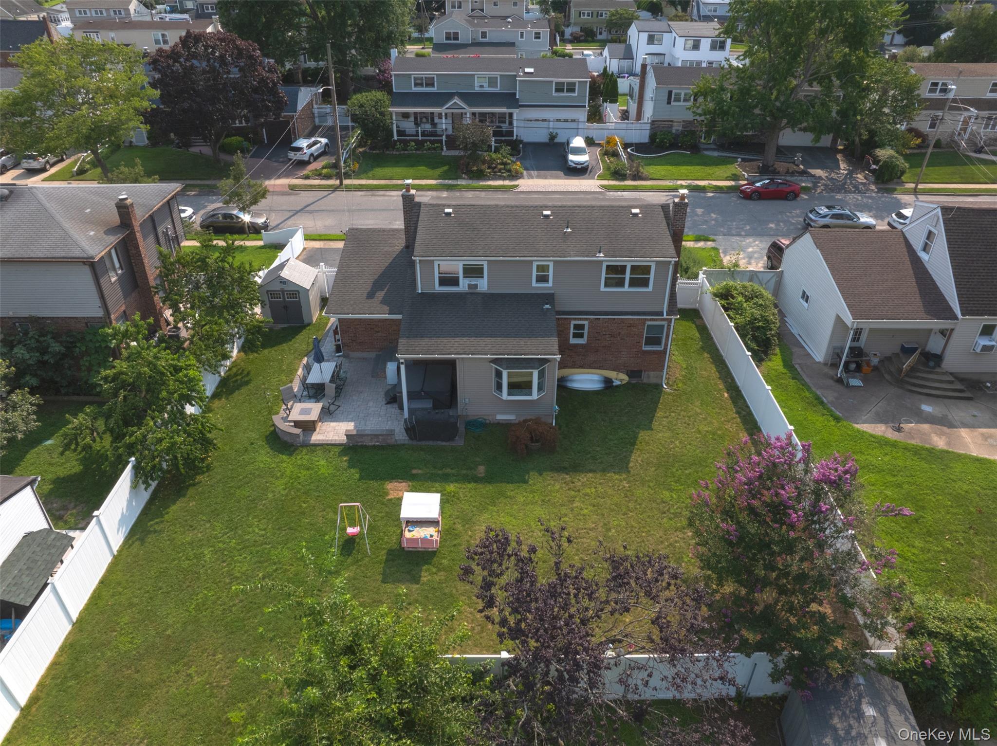 344 N Ontario Avenue Property Photo 32