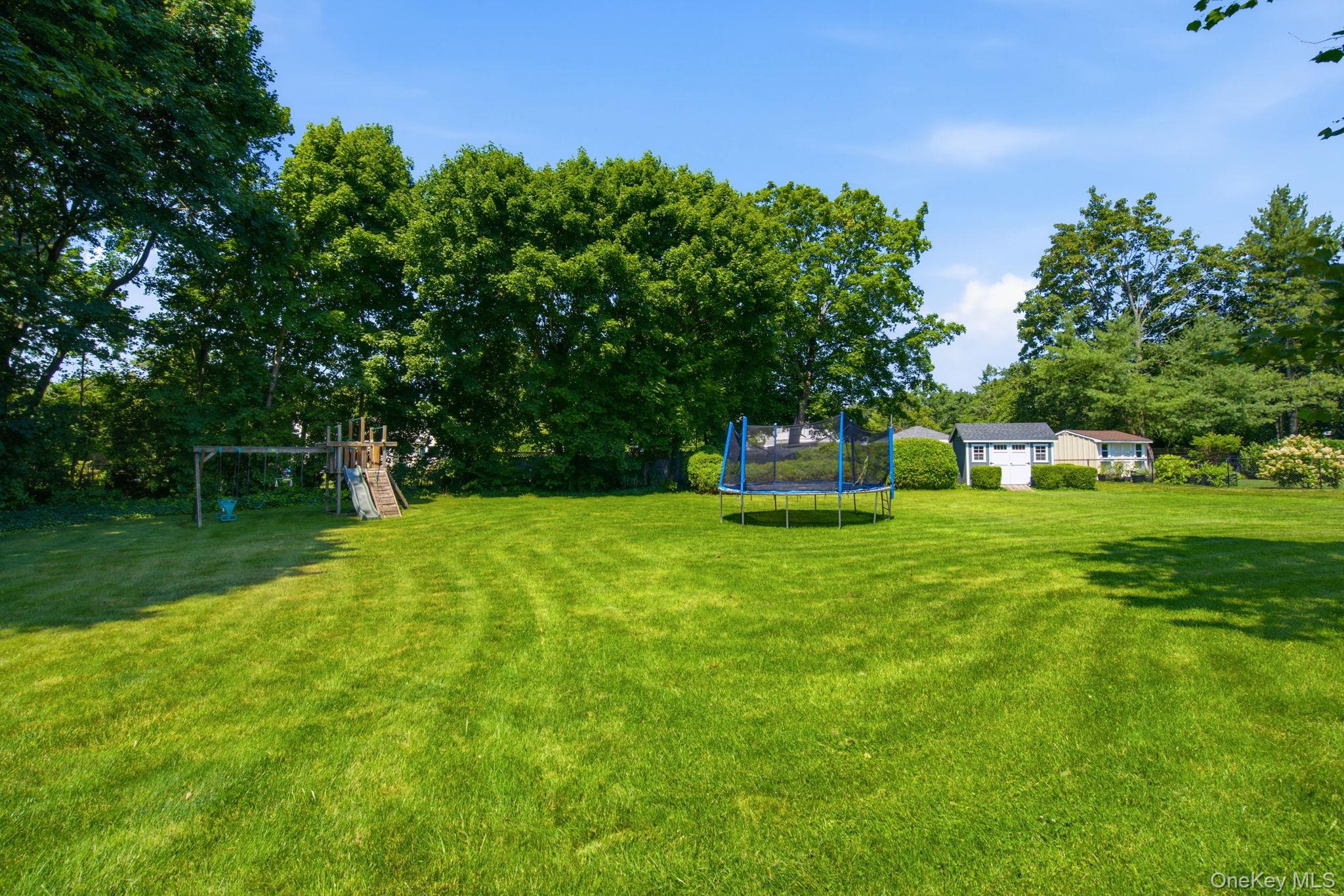 23 Renwick Avenue Property Photo 41