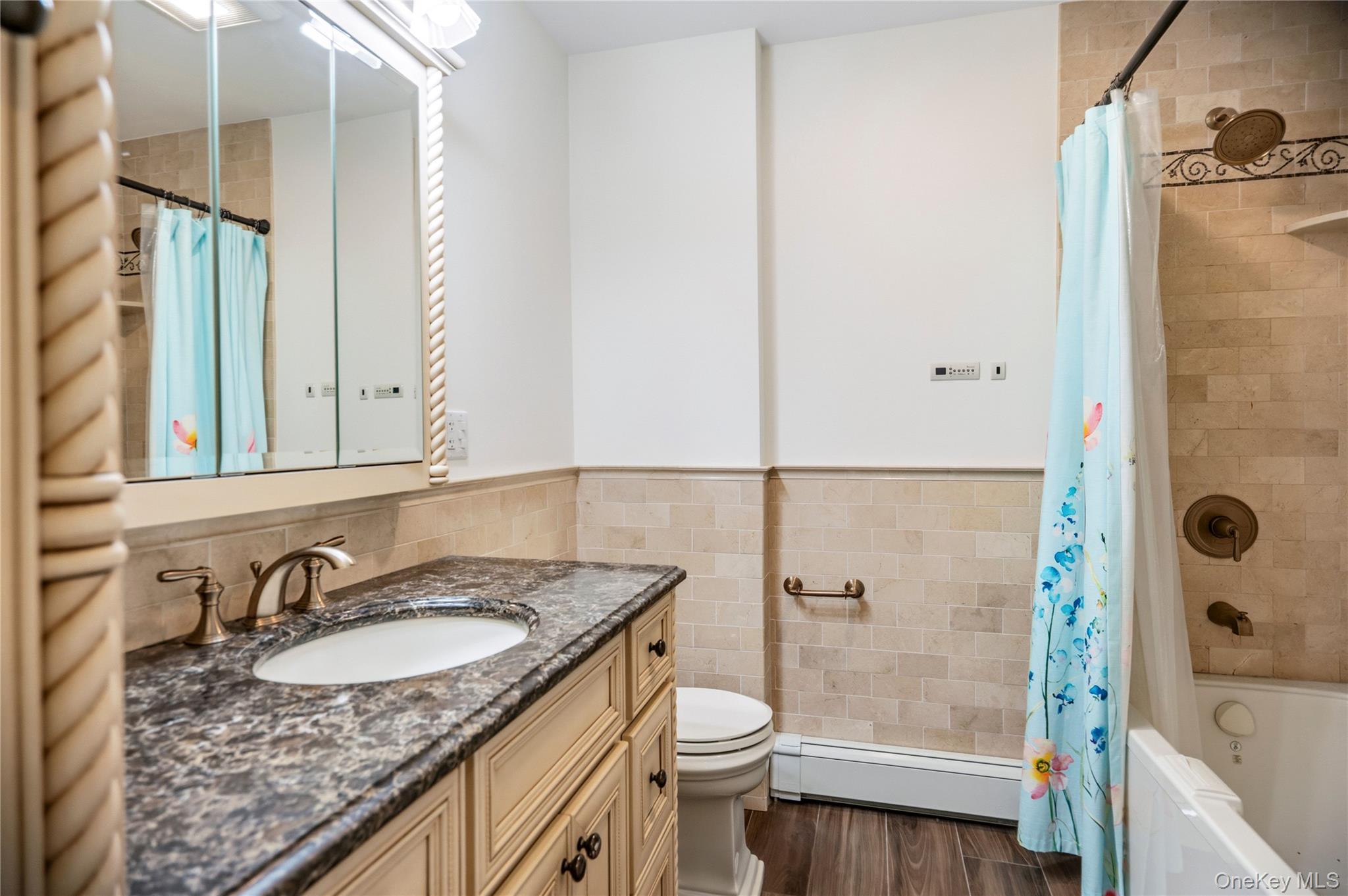 48 Newport Beach Boulevard Property Photo 9
