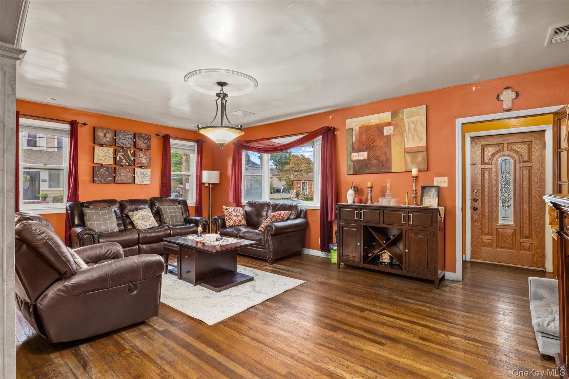 50 Manor Road Property Photo 3