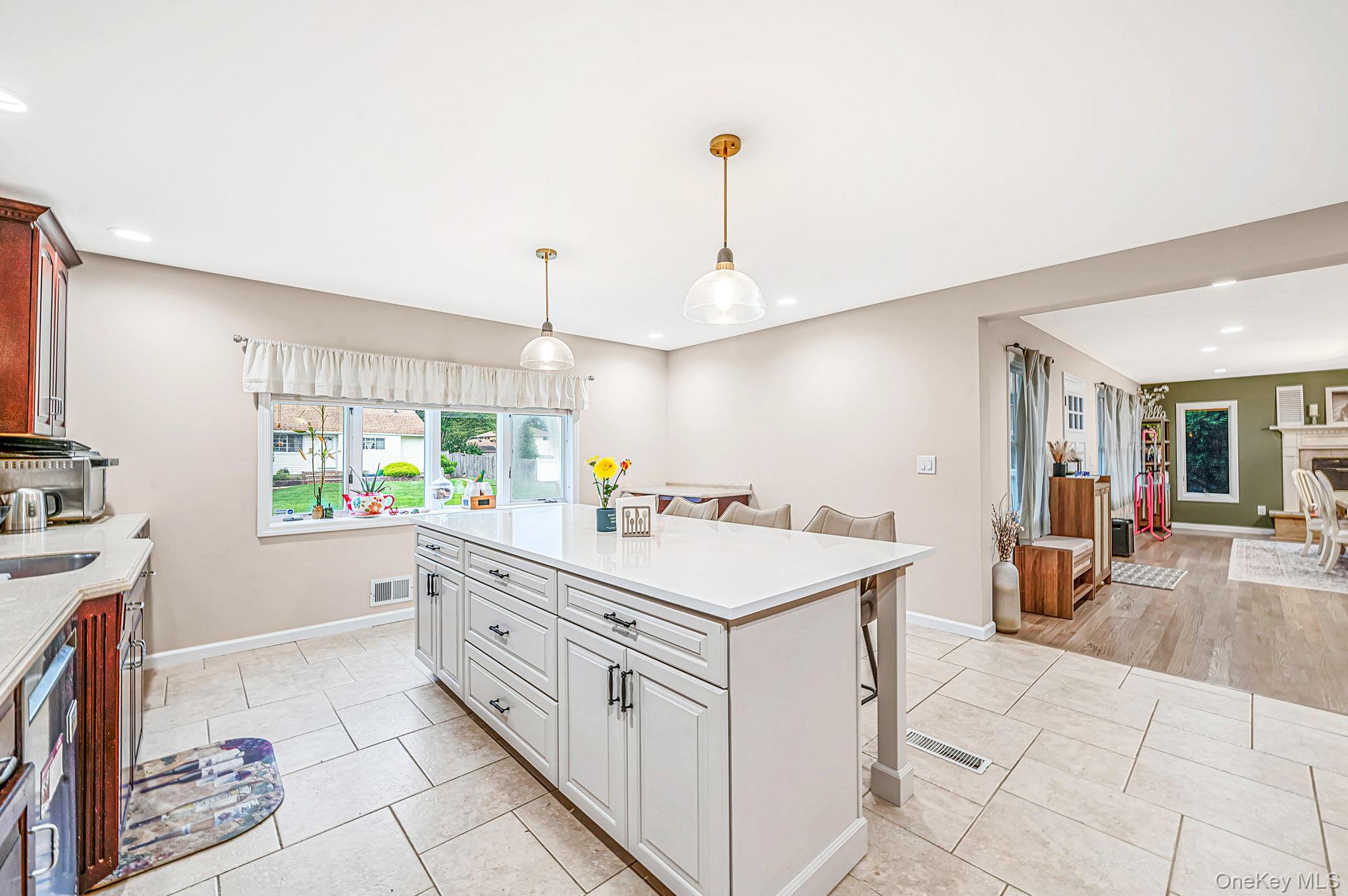 15 Kirby Lane Property Photo 9