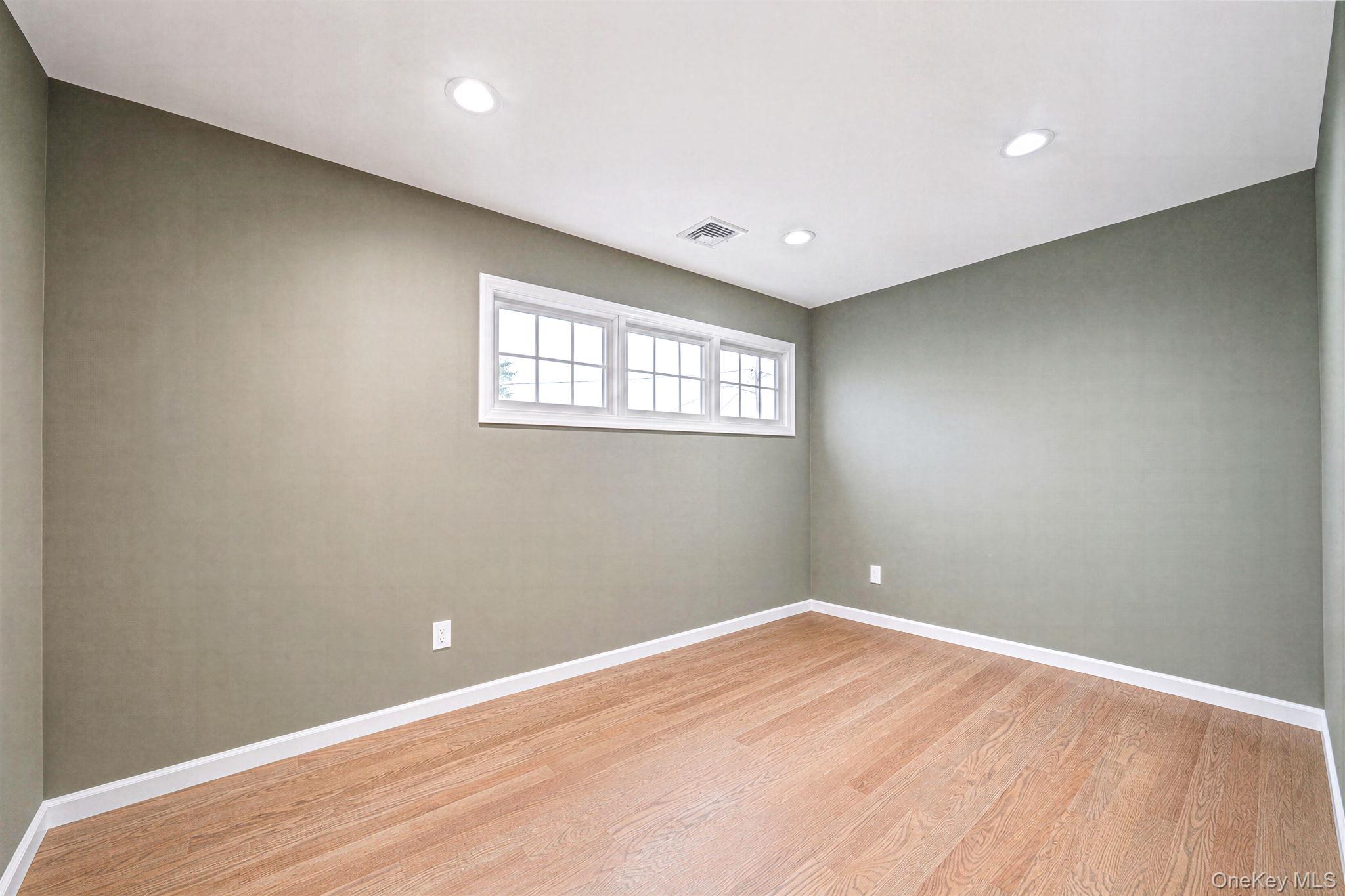 15 Kirby Lane Property Photo 23