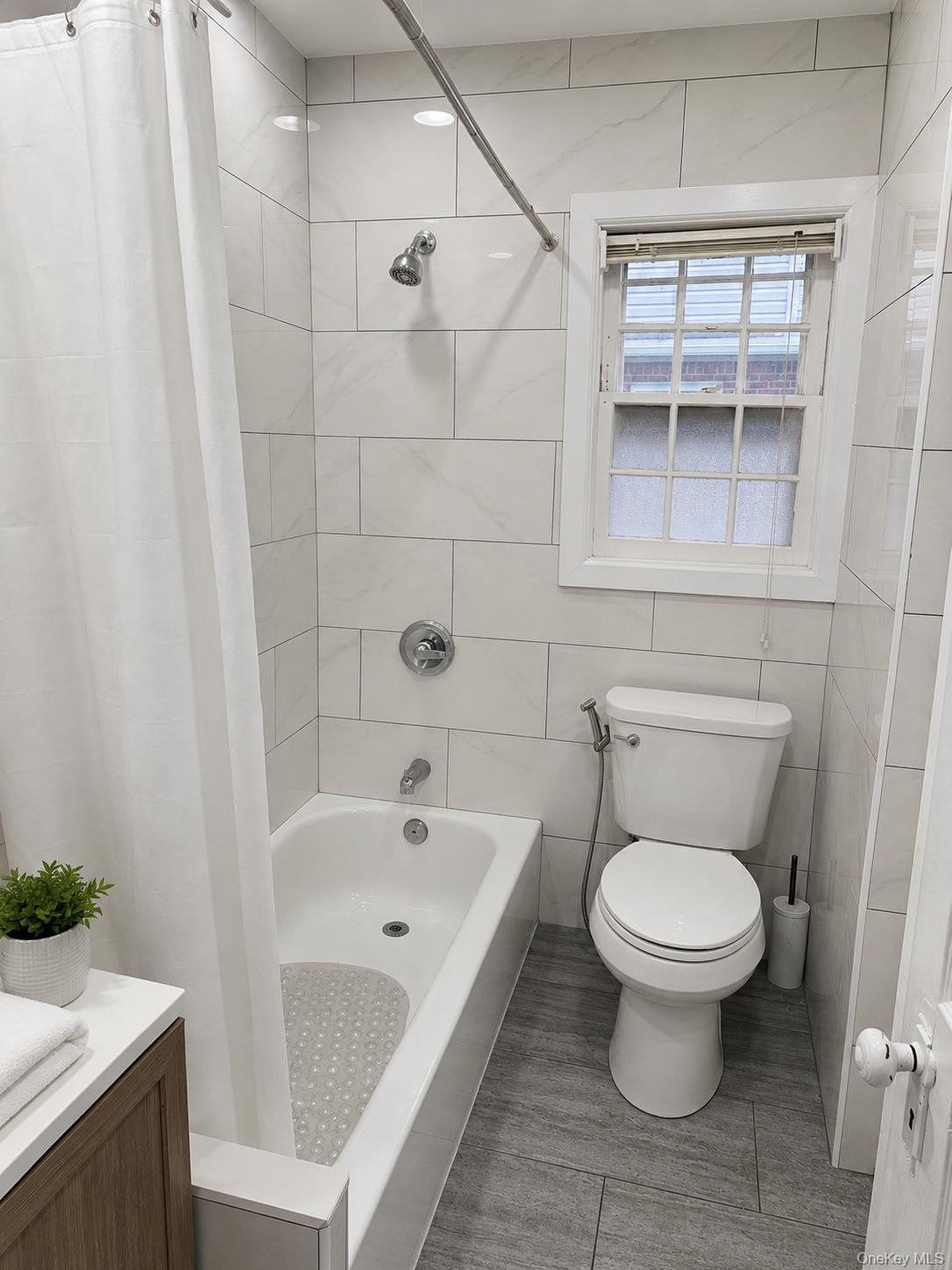 1036780 Property Photo 8