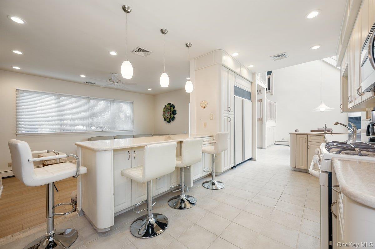 40 Cayuga Avenue Property Photo 6