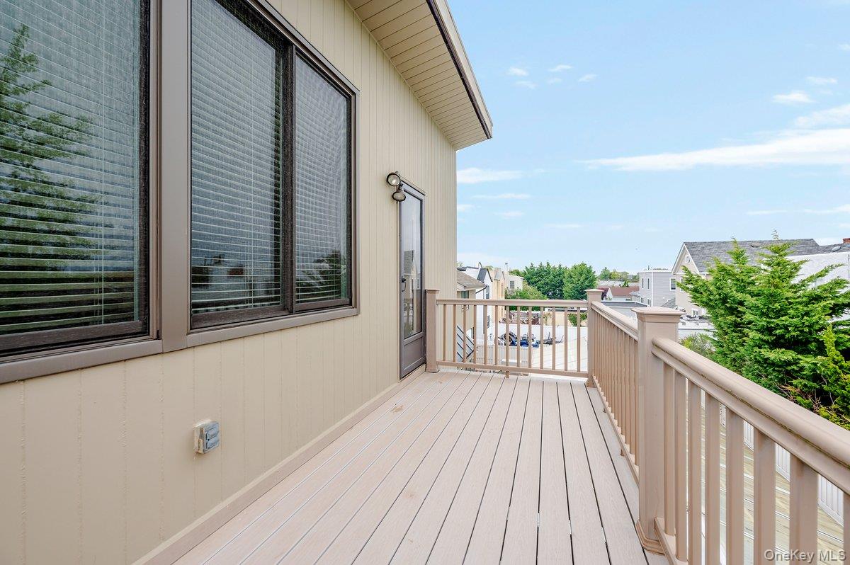 40 Cayuga Avenue Property Photo 27