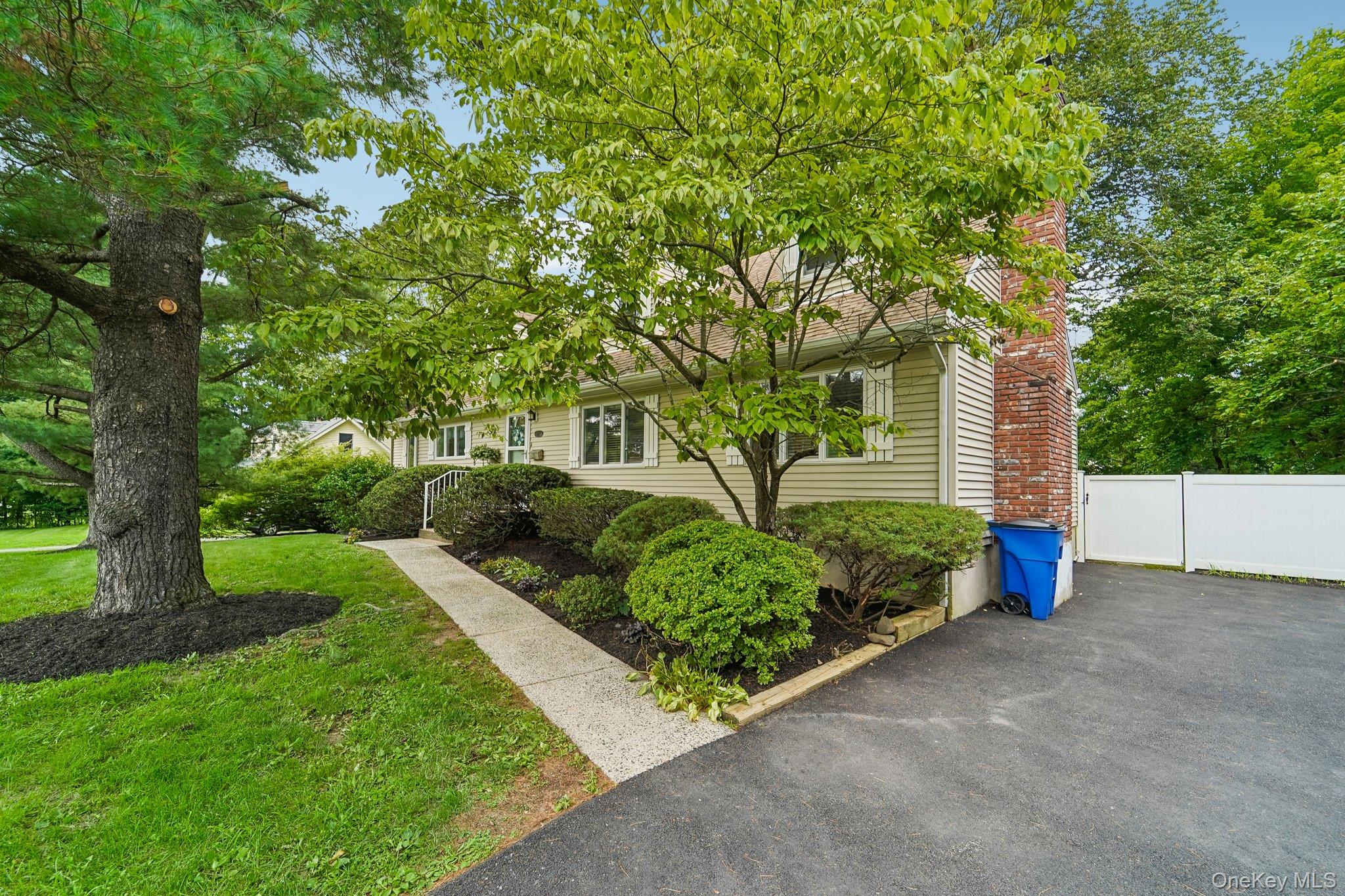 398 Blauvelt Road Property Photo 2
