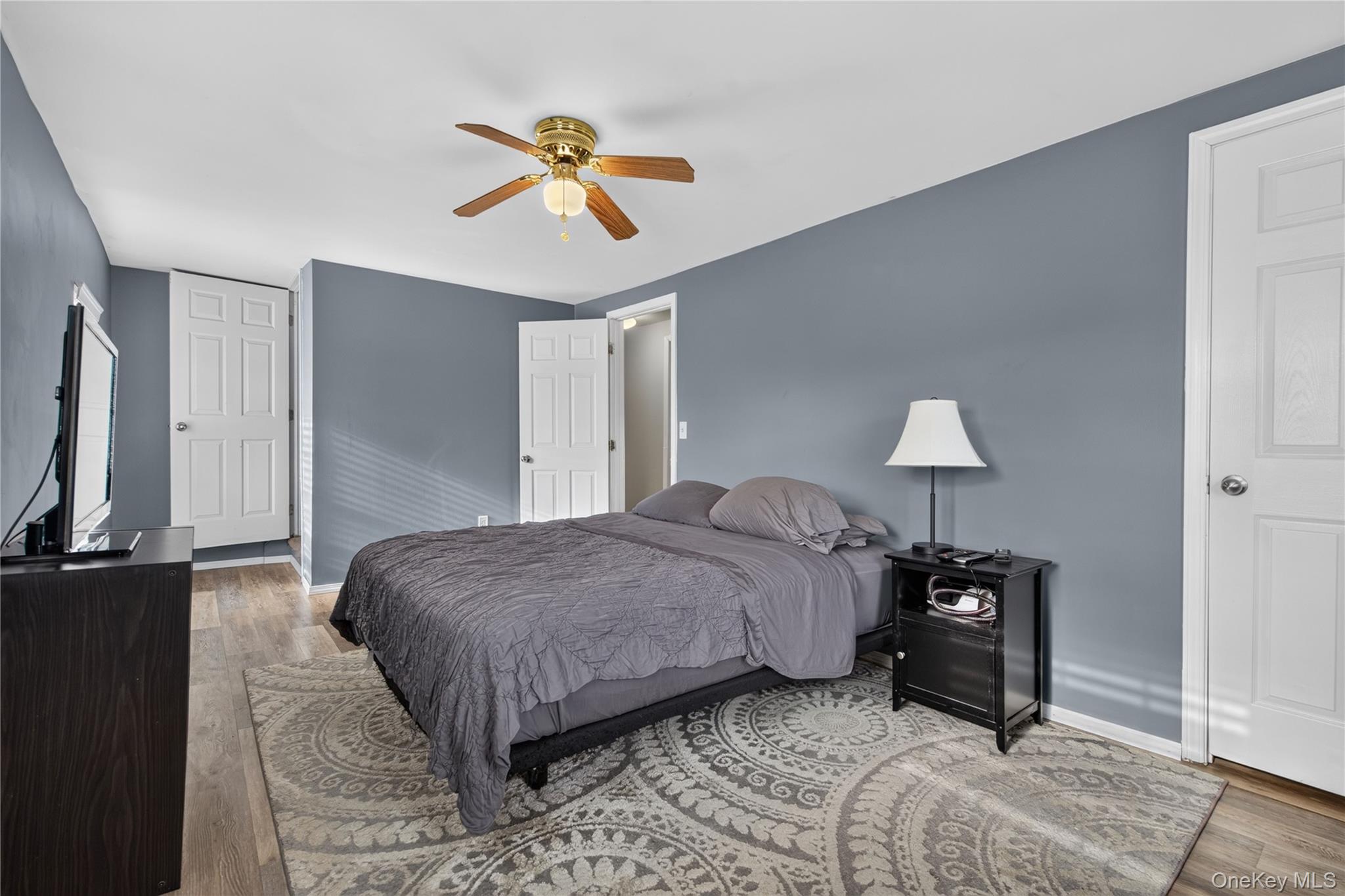 19 Railroad Avenue Property Photo 18
