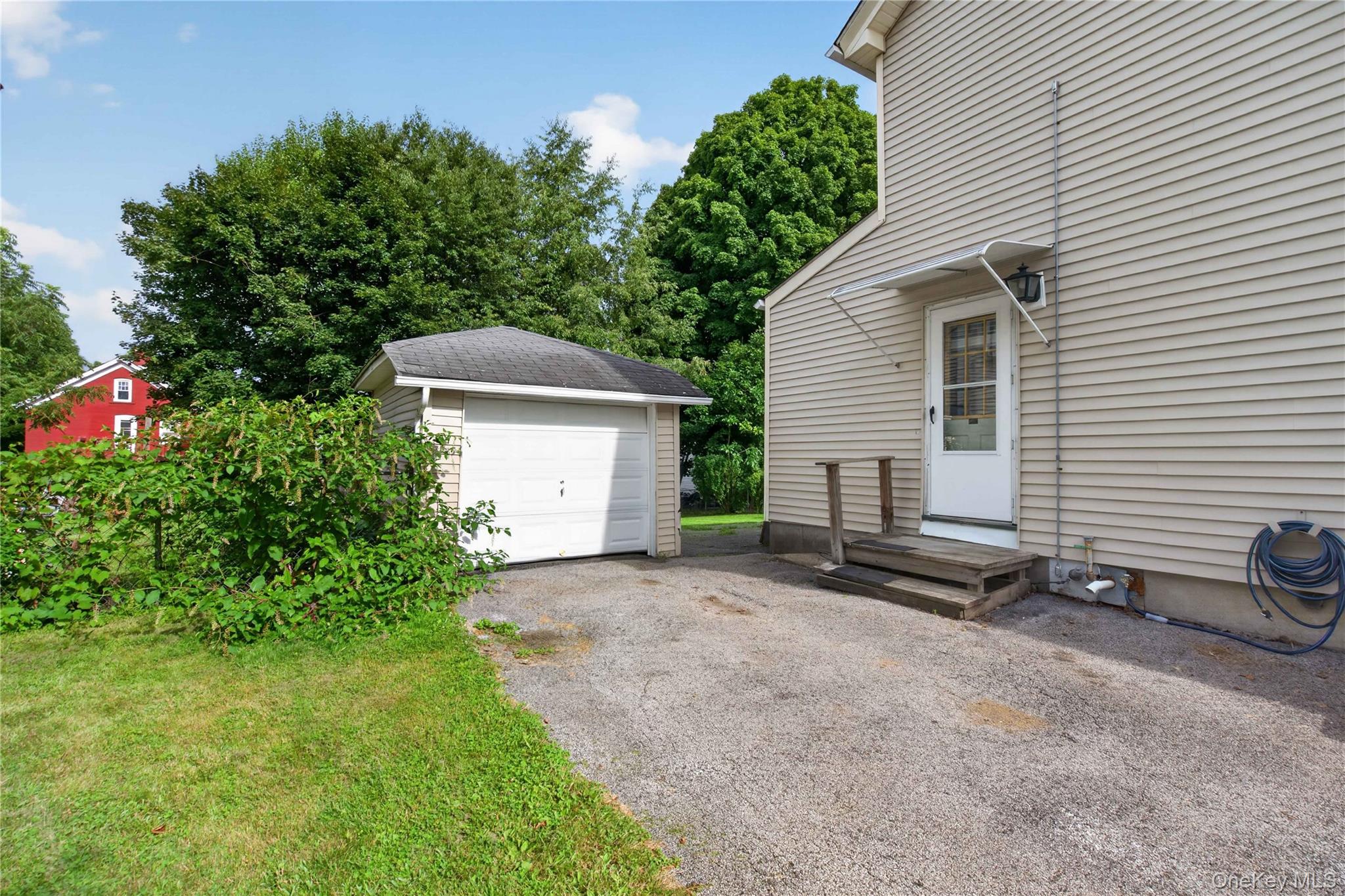 19 Railroad Avenue Property Photo 25