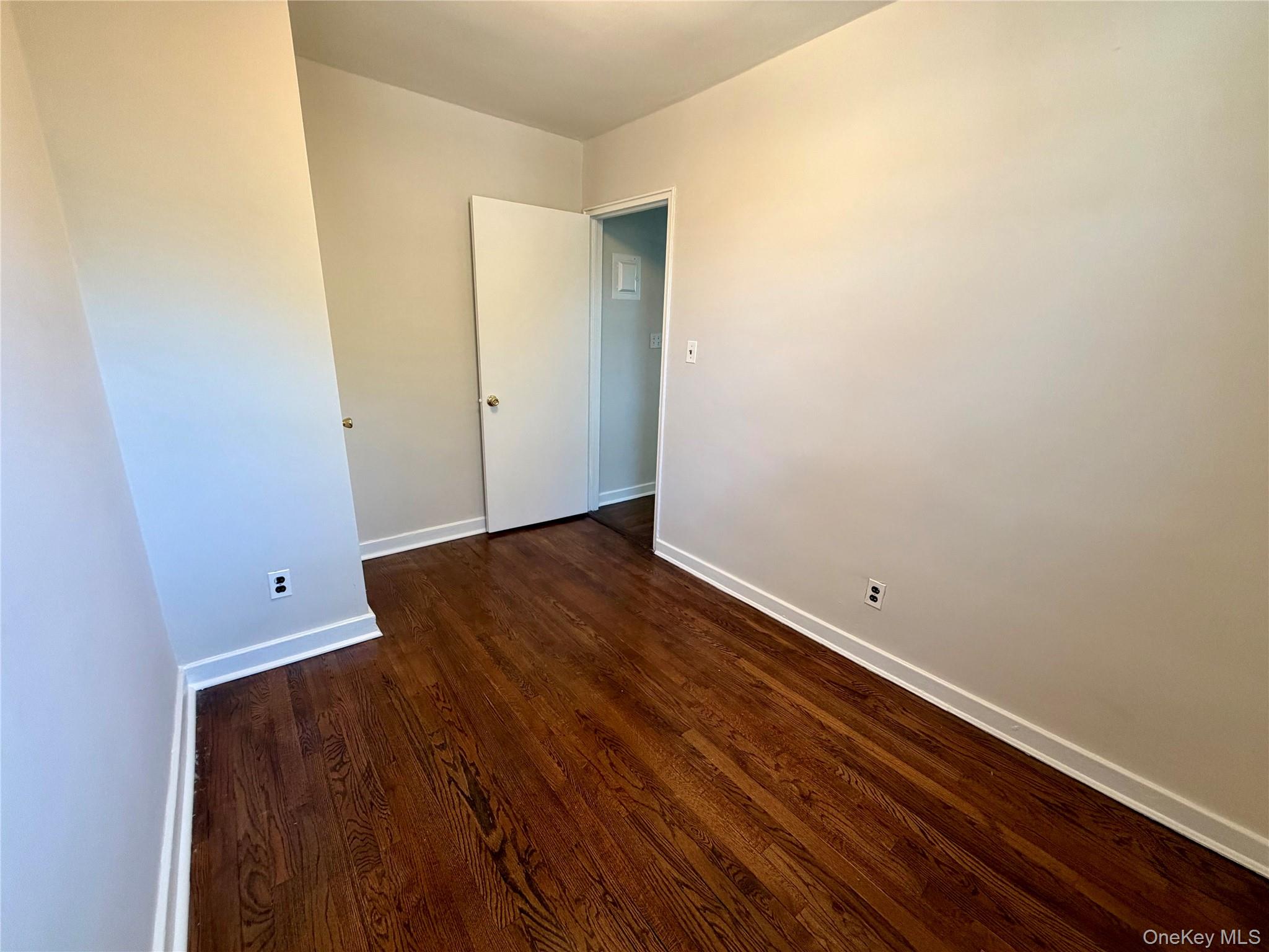 255-49 75th Avenue 2nd Floor Property Photo 10