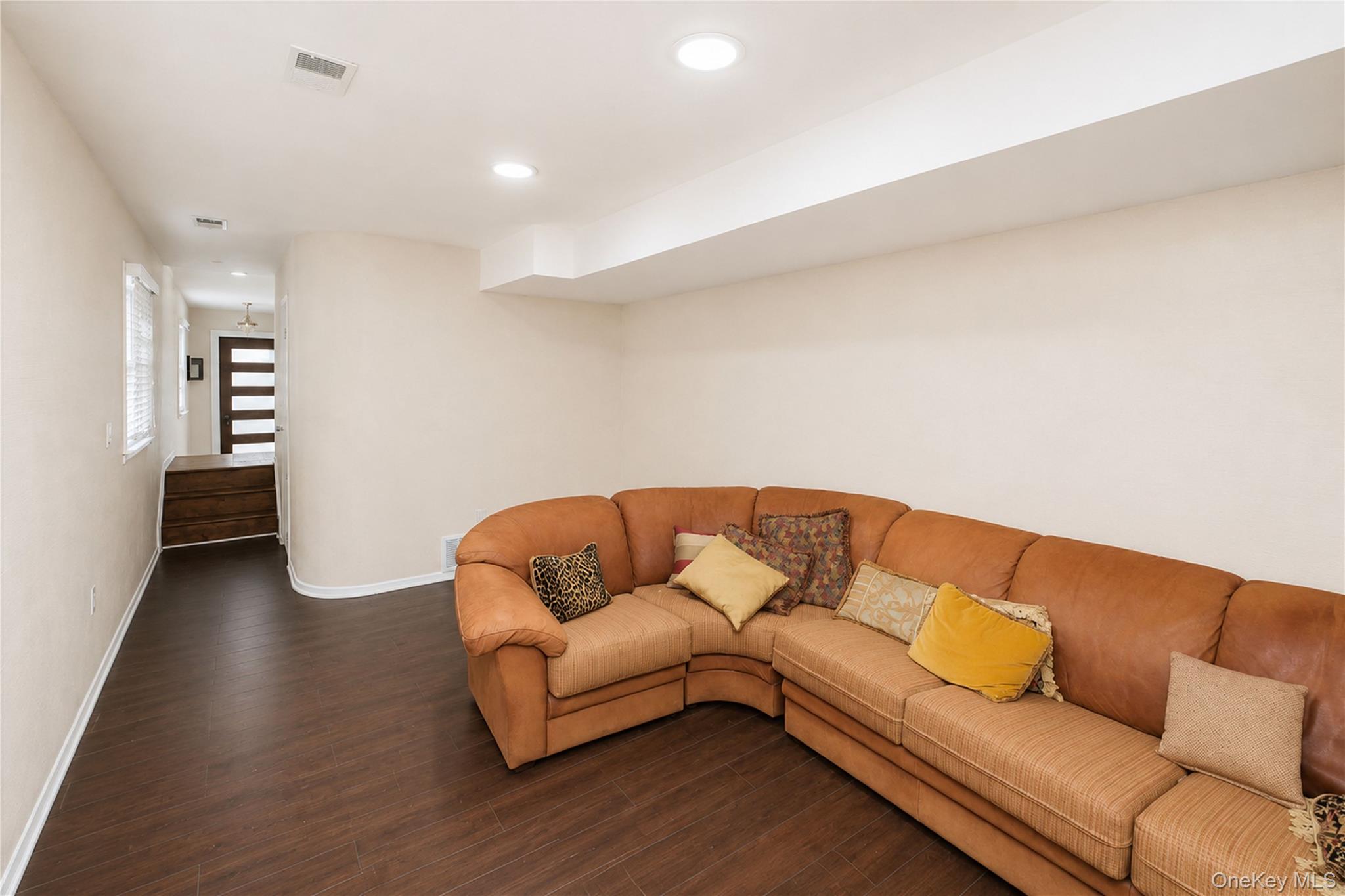 152 Rice Avenue Property Photo 4