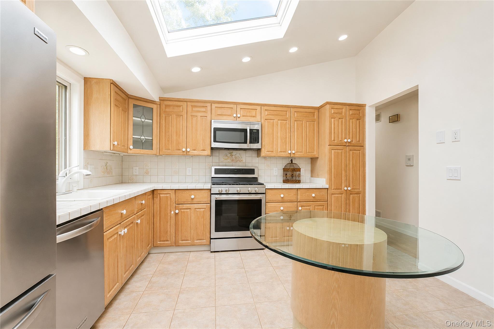 152 Rice Avenue Property Photo 12