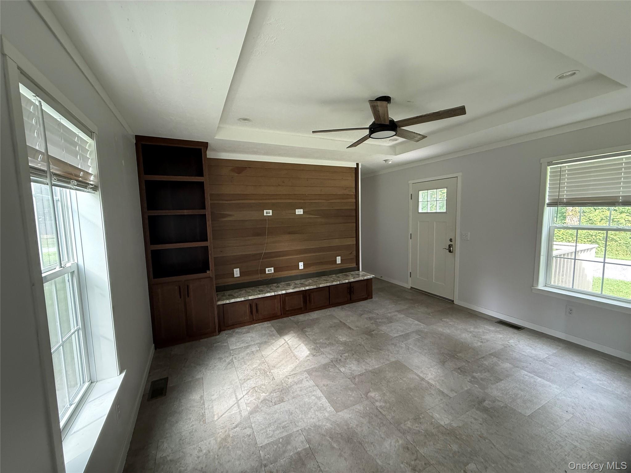 127 Woodcrest Drive Property Photo 6