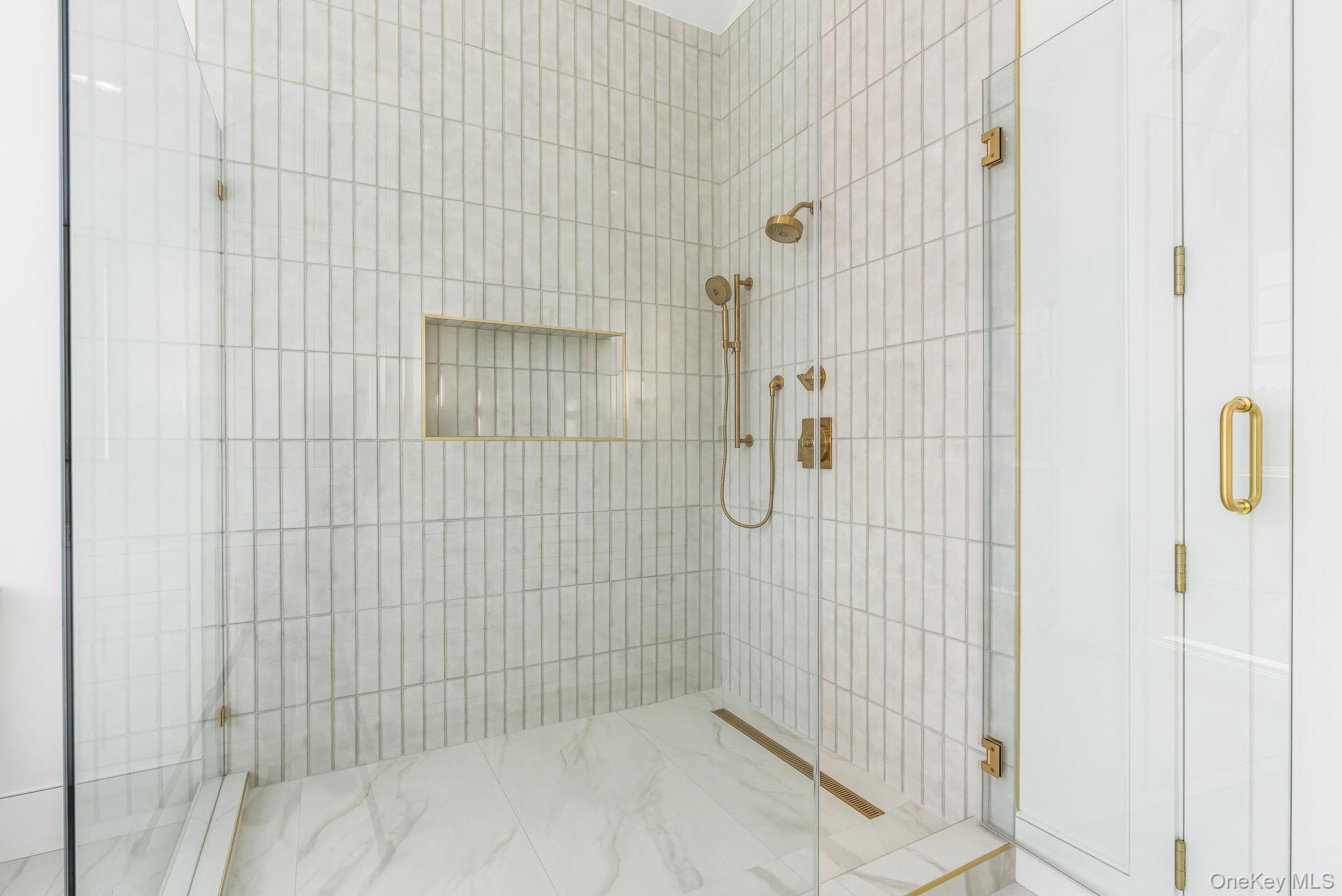 1475 Laurel Avenue Property Photo 35