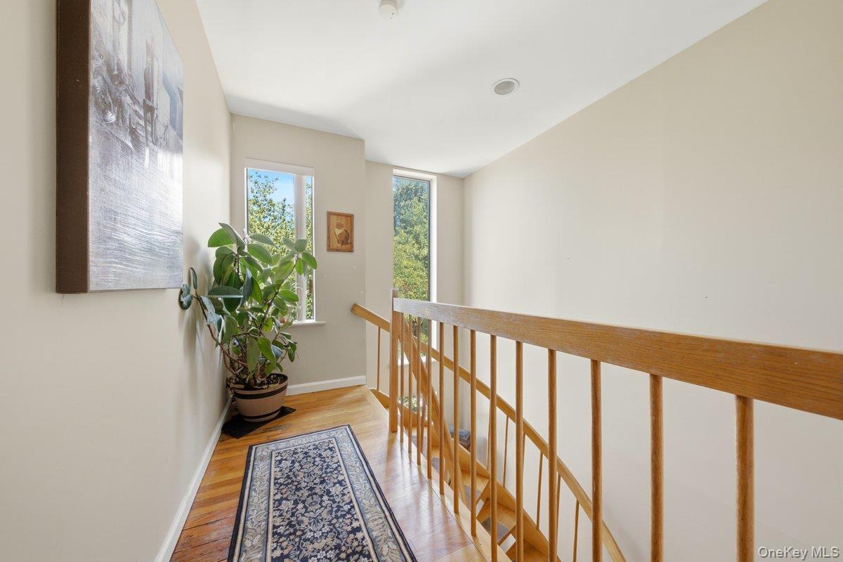 121 Newport Road Property Photo 28