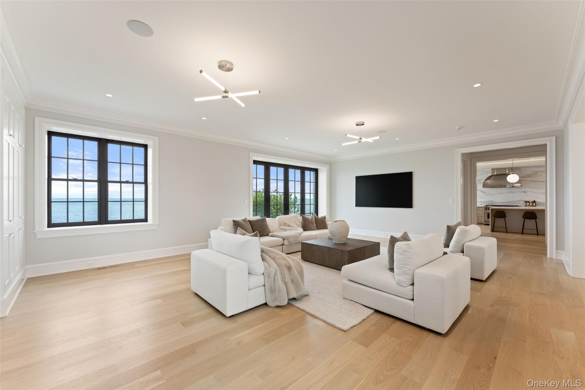 104 Premium Point Property Photo 6