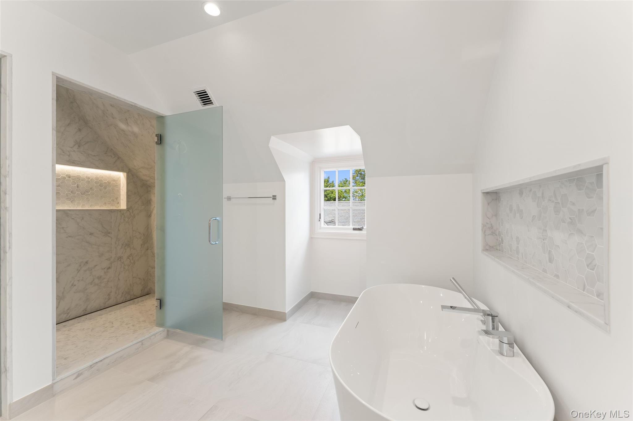 104 Premium Point Property Photo 31