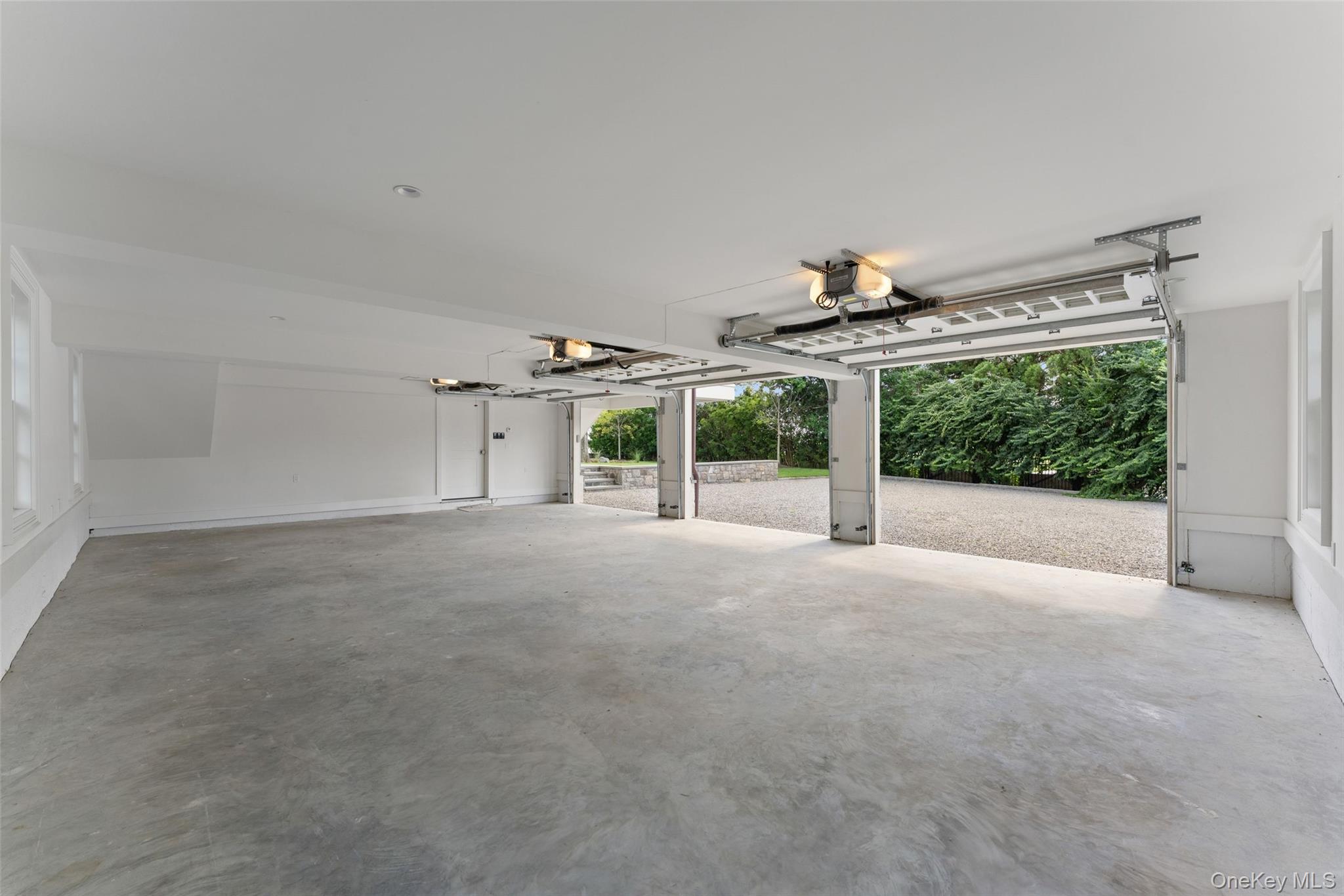 104 Premium Point Property Photo 35