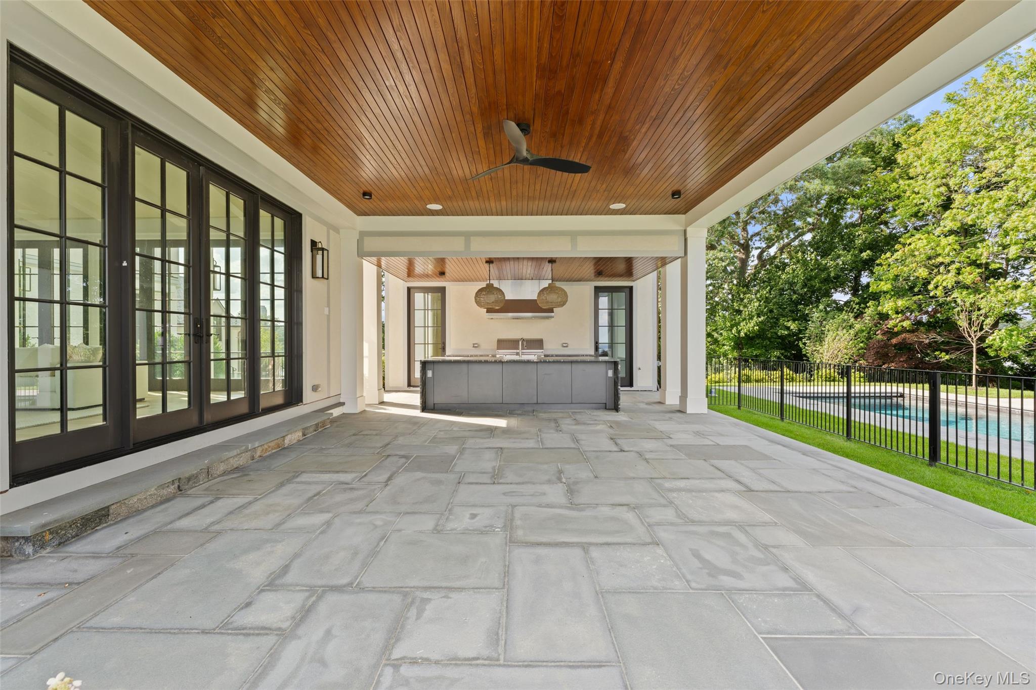 104 Premium Point Property Photo 37