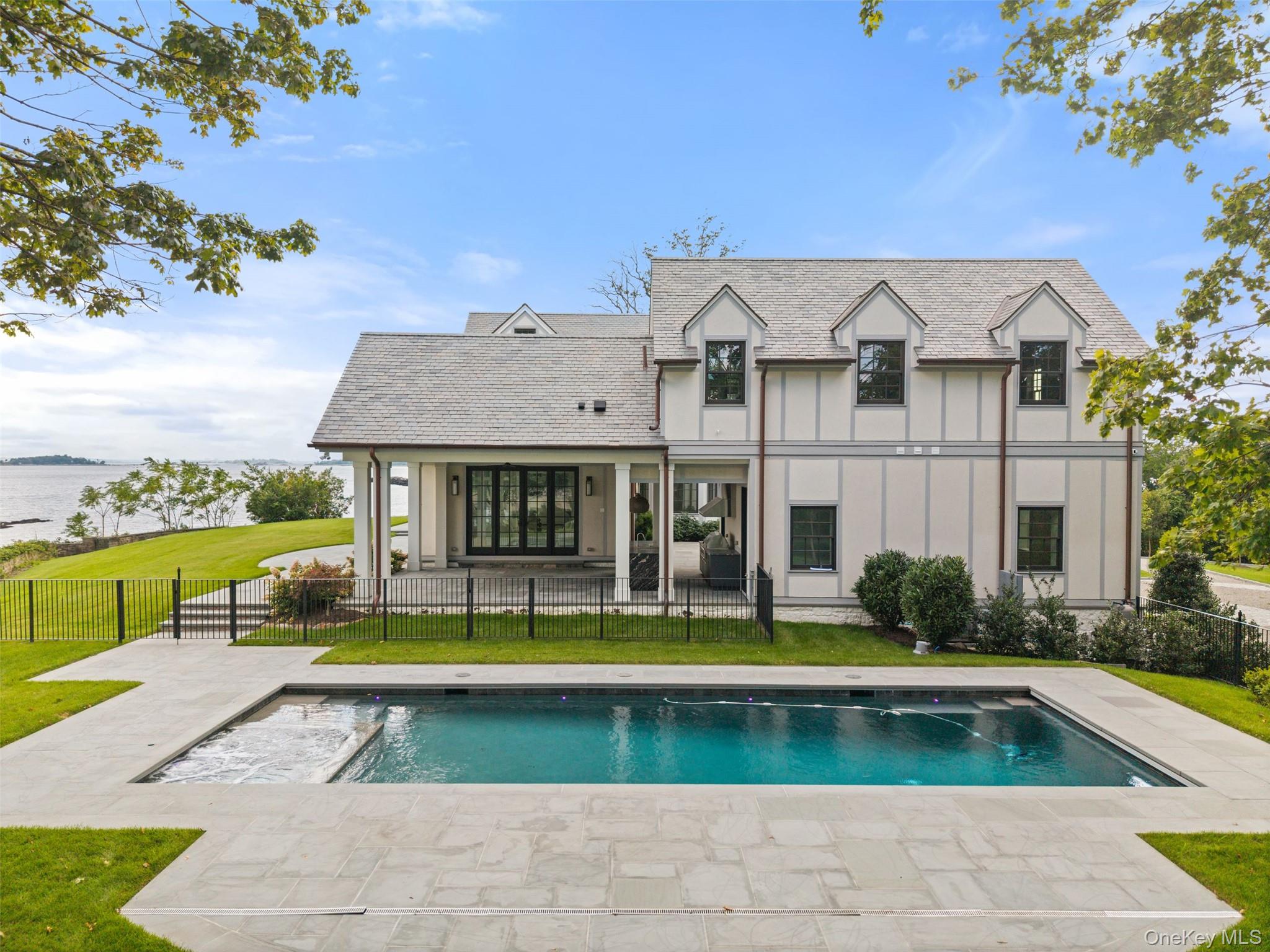 104 Premium Point Property Photo 39