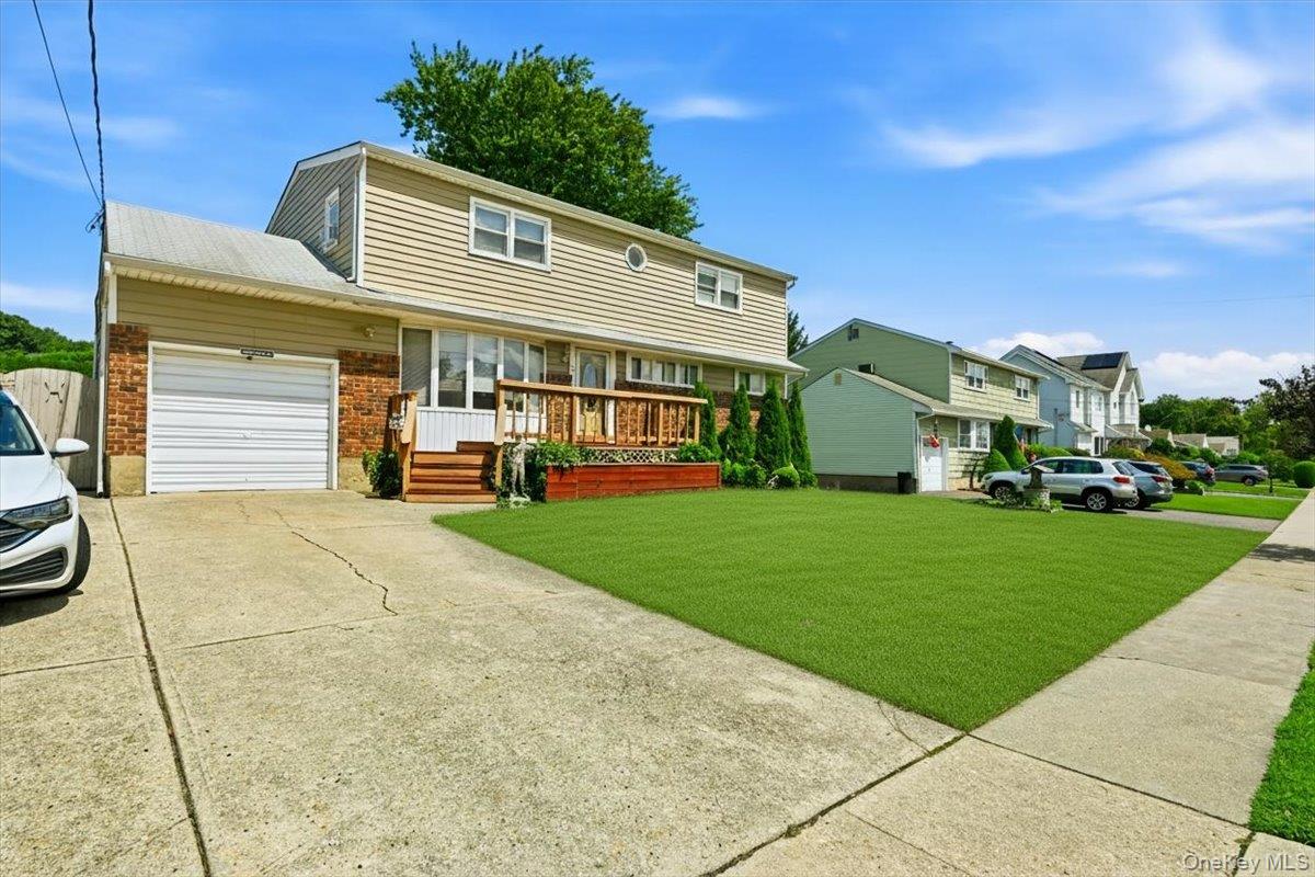 23 Hampshire Drive Property Photo 1