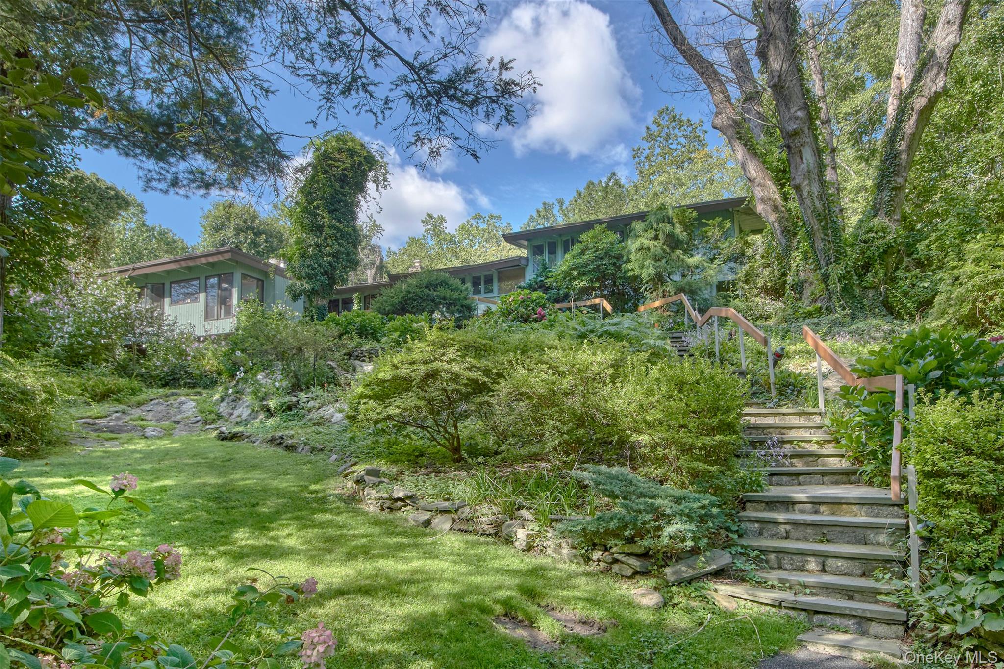 35 Saxon Woods Road Property Photo 2