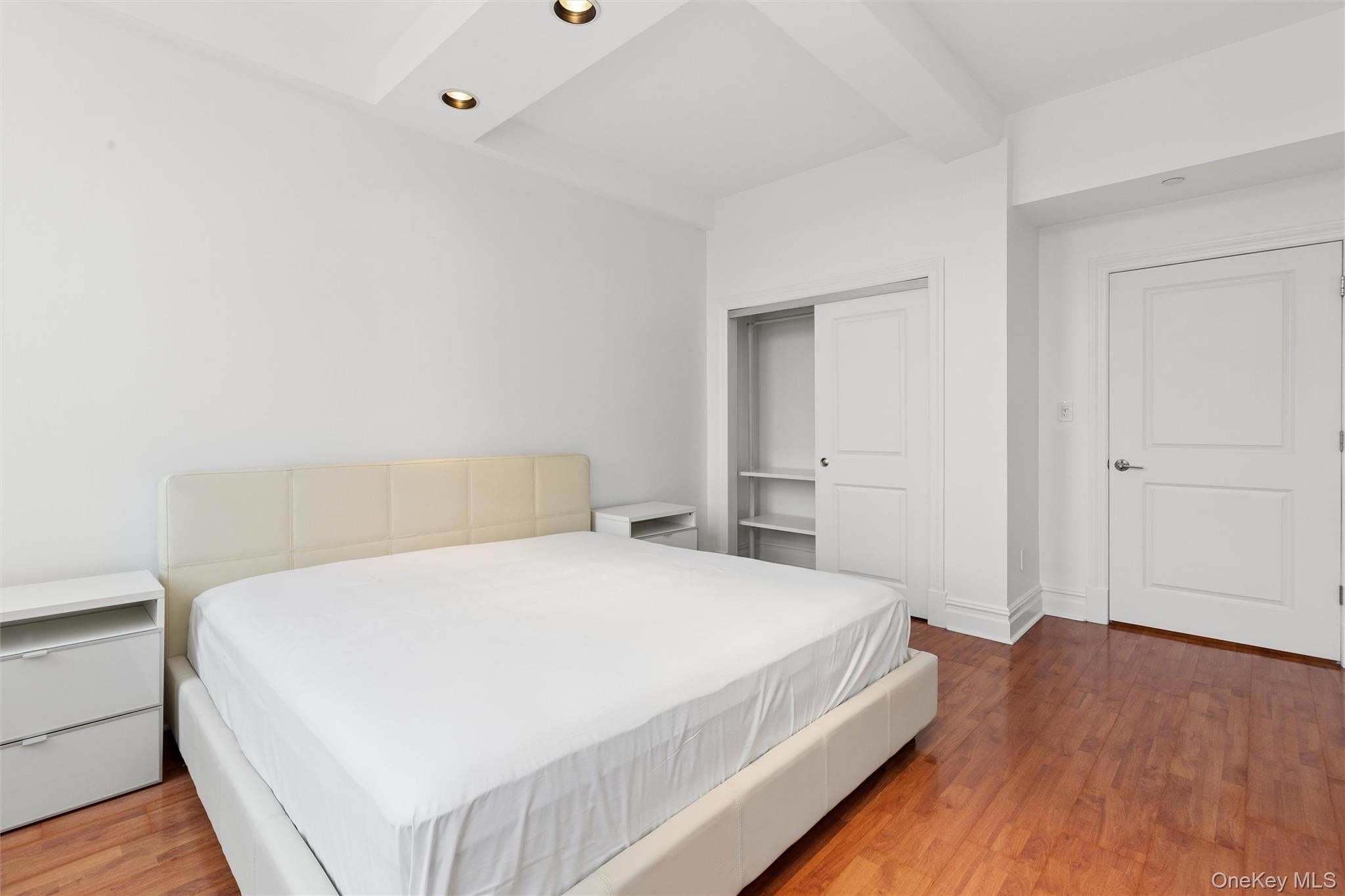 45-02 Ditmars Boulevard 124 Property Photo 14