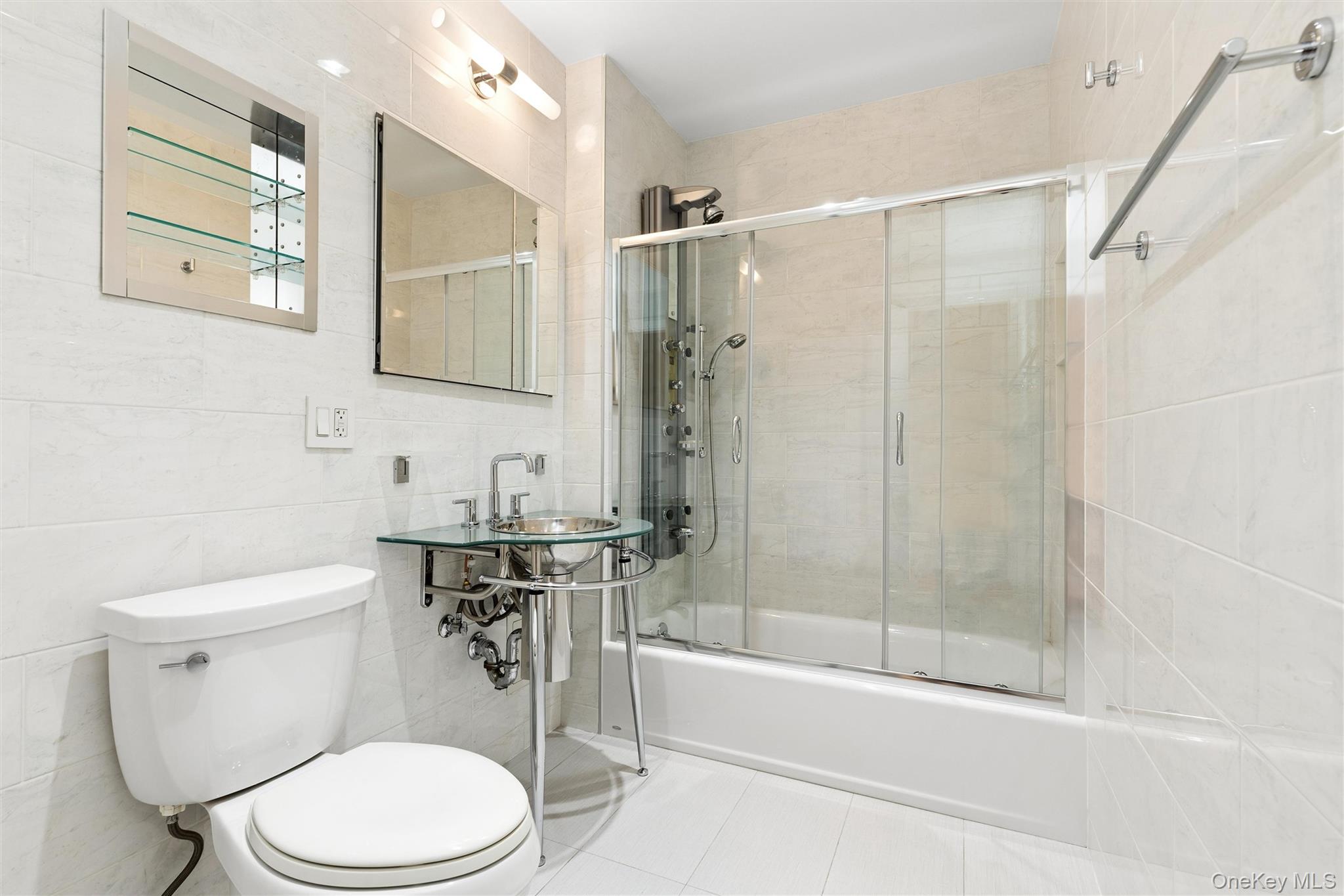 45-02 Ditmars Boulevard 124 Property Photo 17