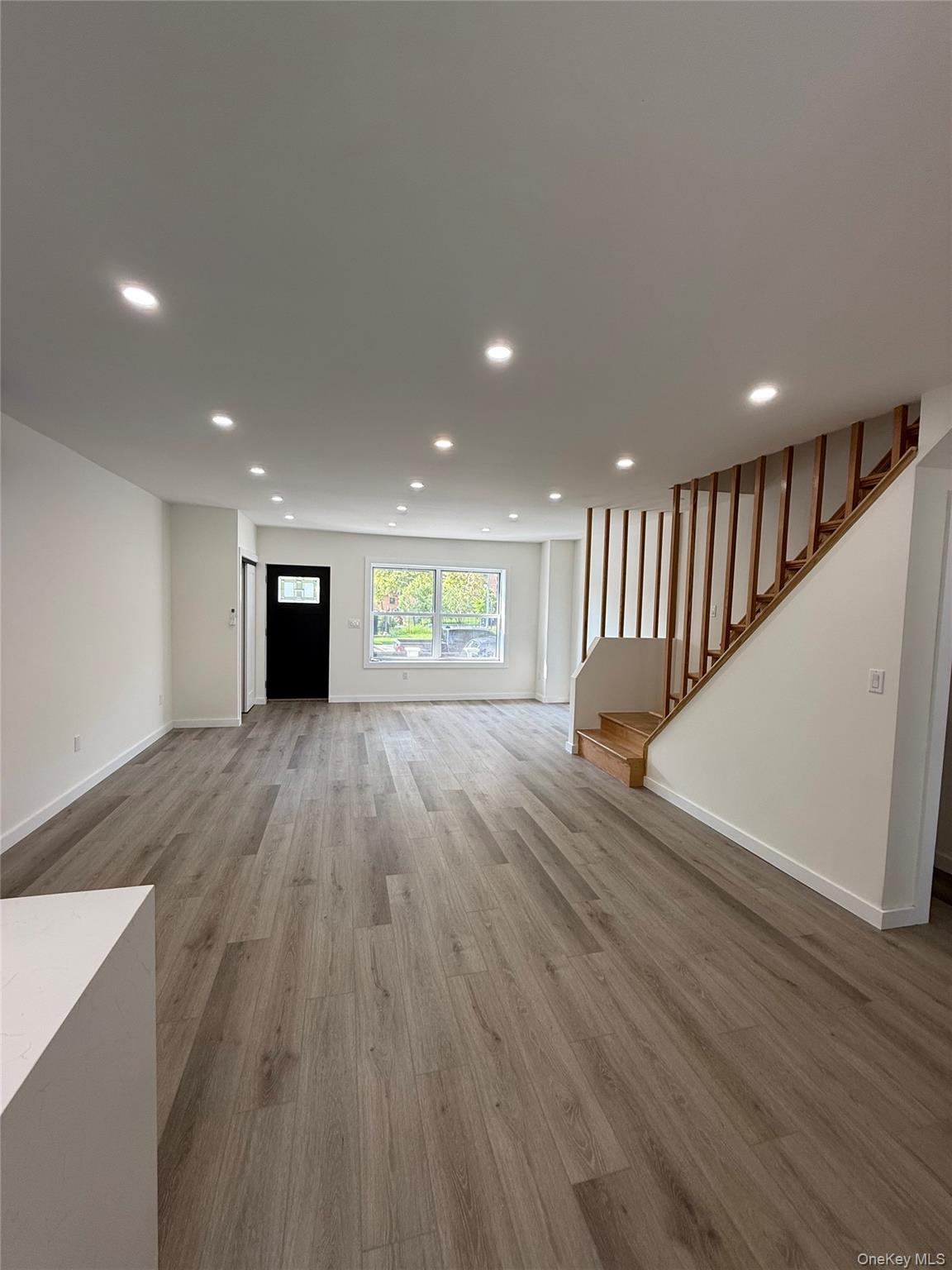 2273 Cincinnatus Avenue Property Photo 12