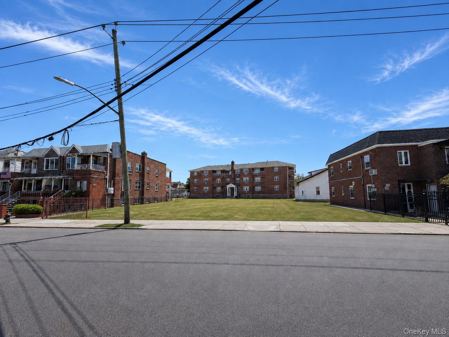 2310 Jerome Avenue Property Photo 1