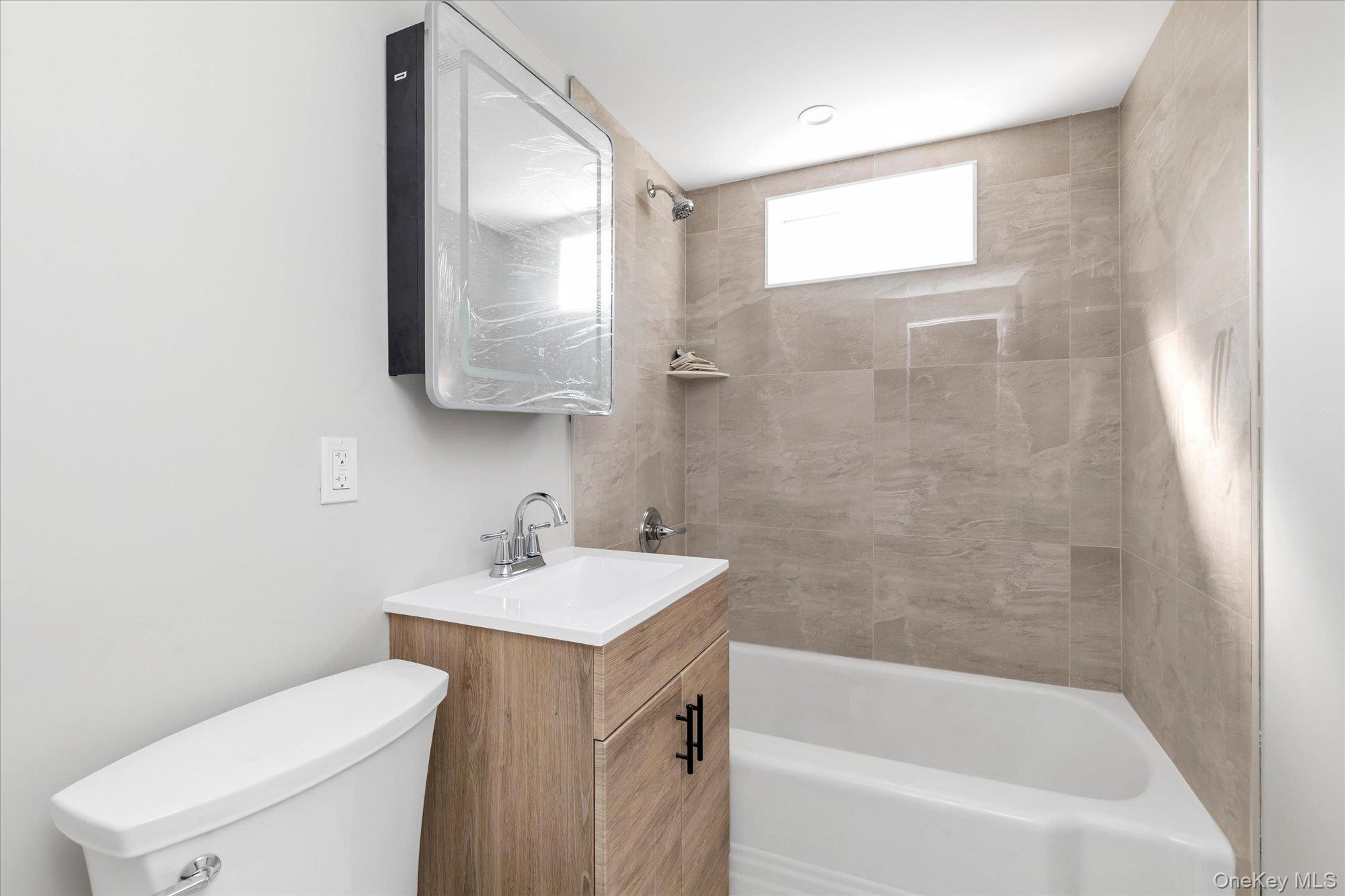 10 Stratton Property Photo 16