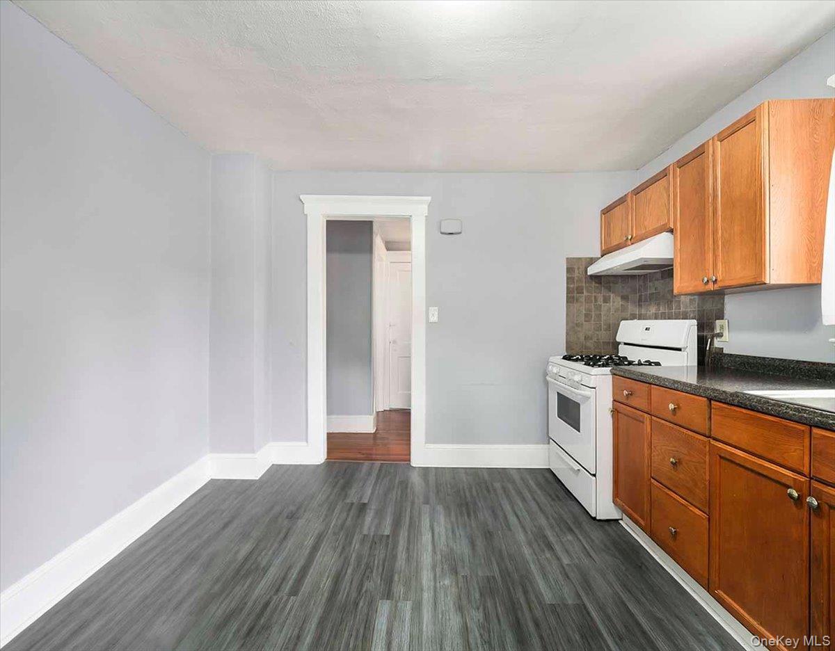 92 N Highland Avenue Property Photo 36